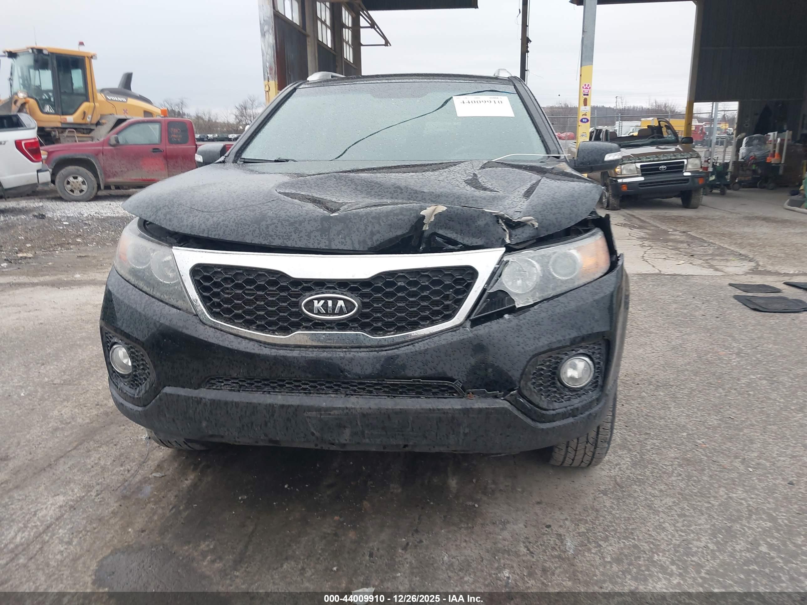 KIA SORENTO image 6