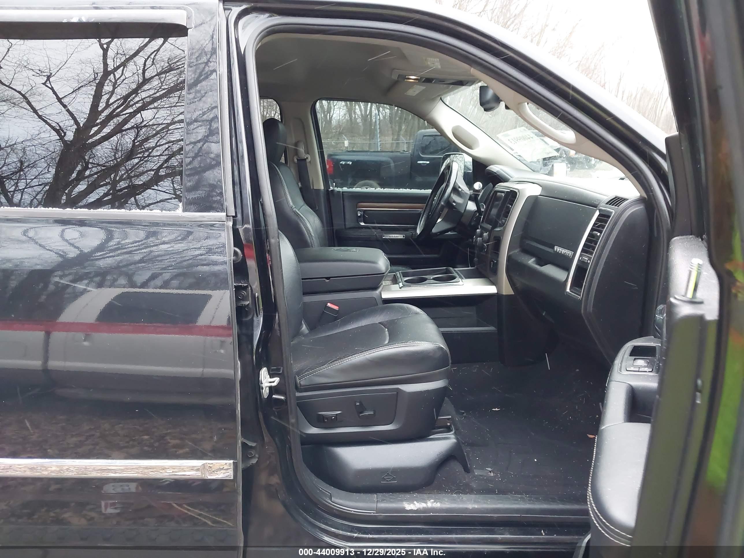 RAM 3500 image 8