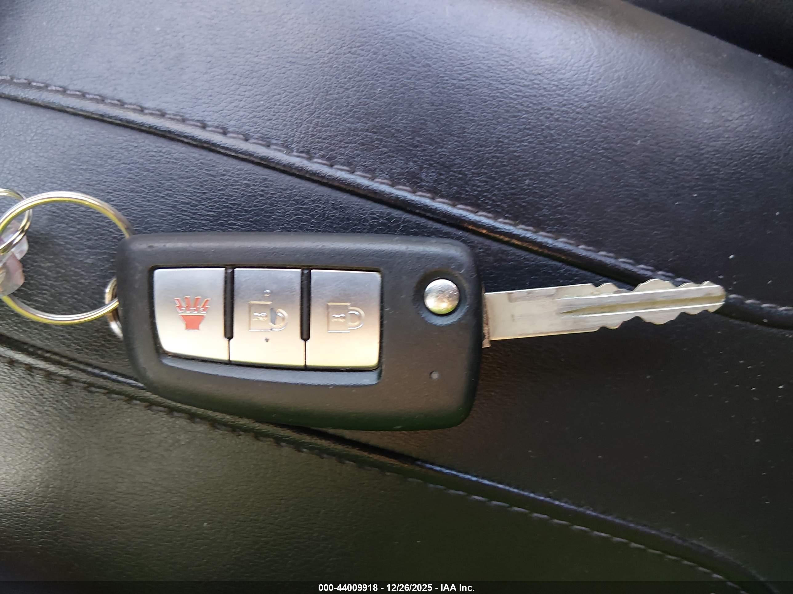 NISSAN ROGUE image 11