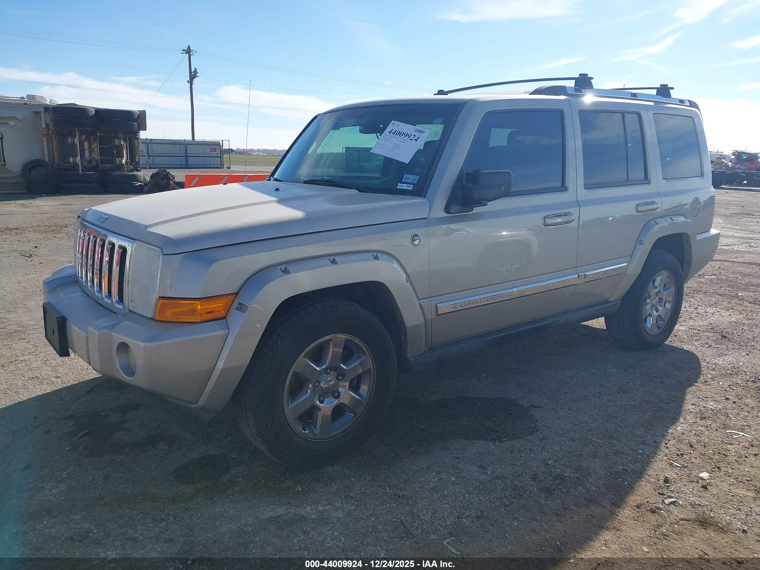 JEEP COMMANDER image 2