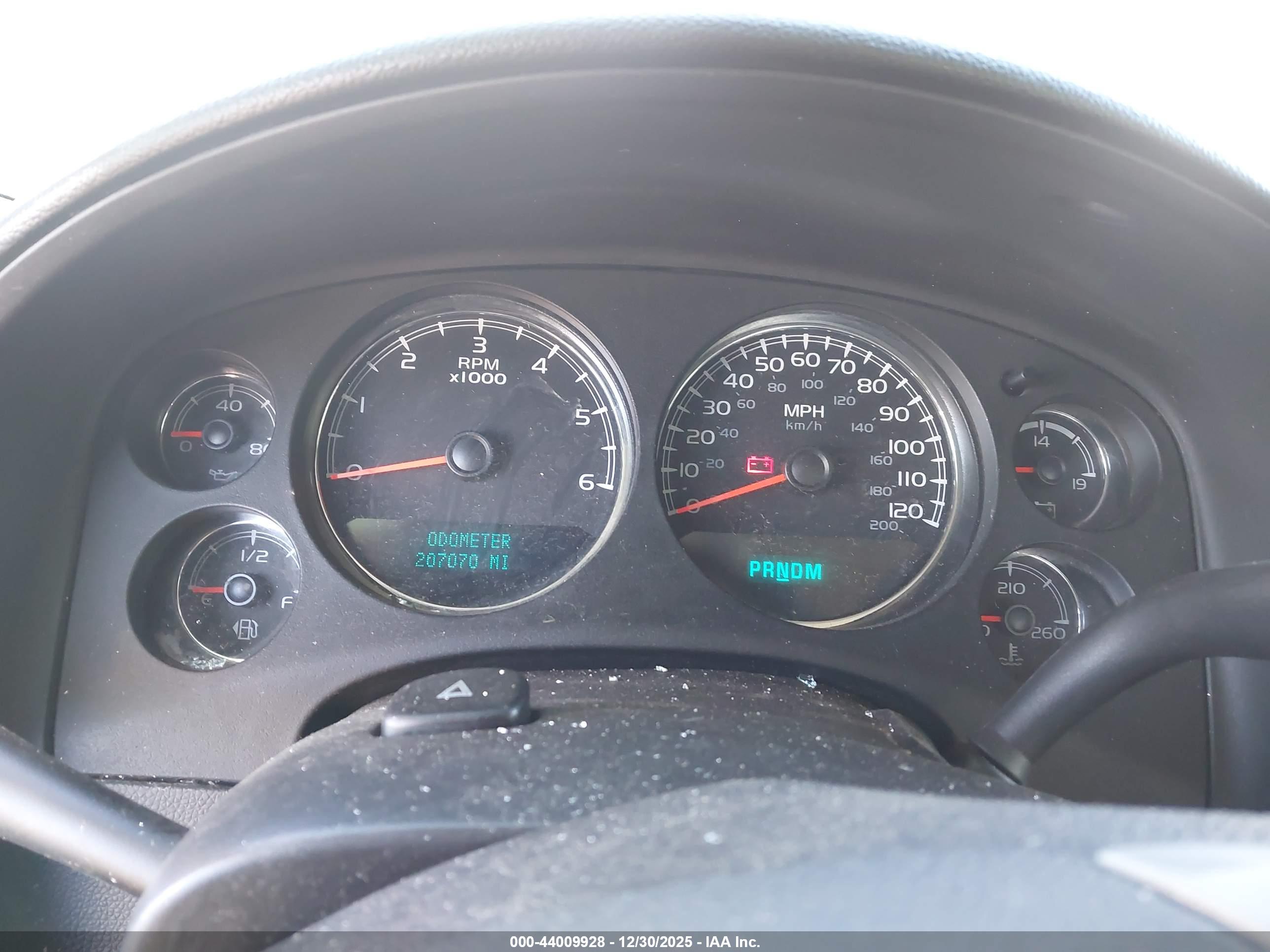 CHEVROLET SILVERADO image 7