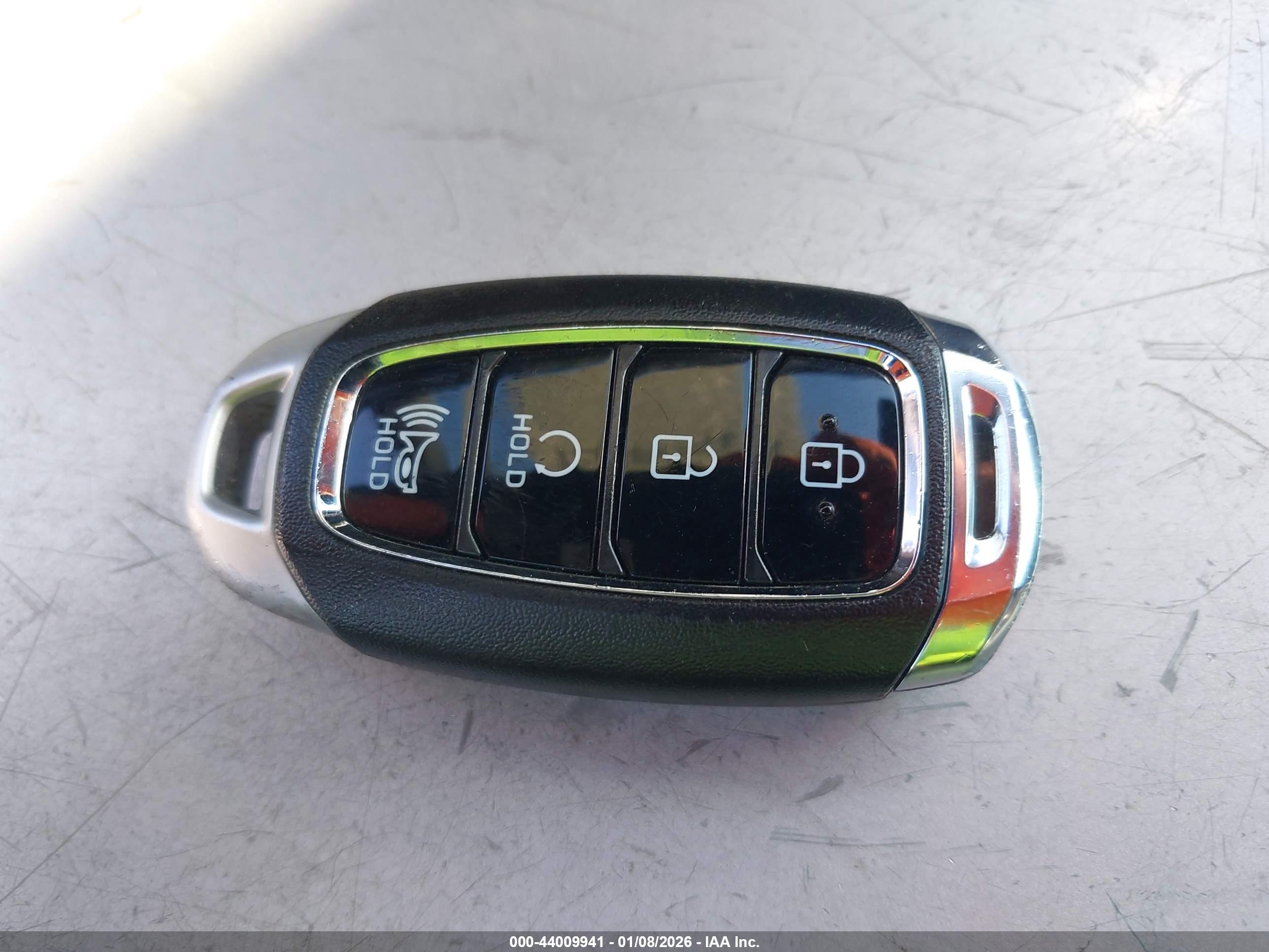HYUNDAI KONA image 11