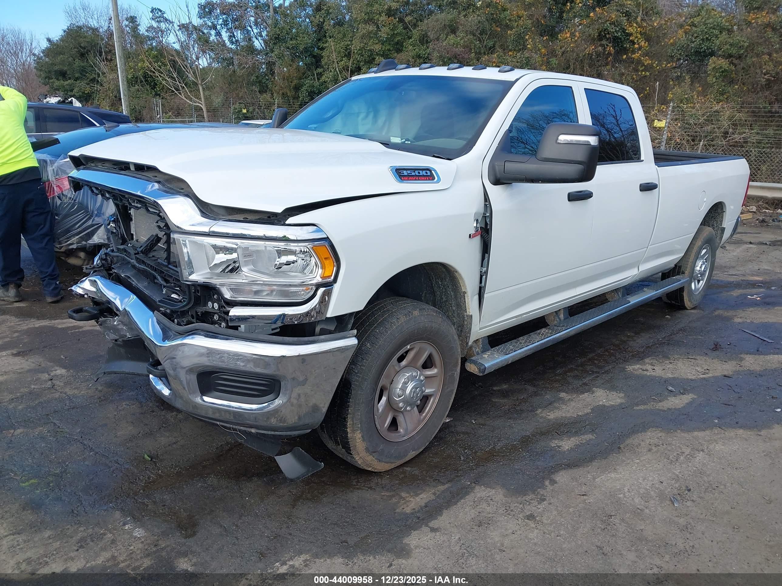 RAM 3500 image 2
