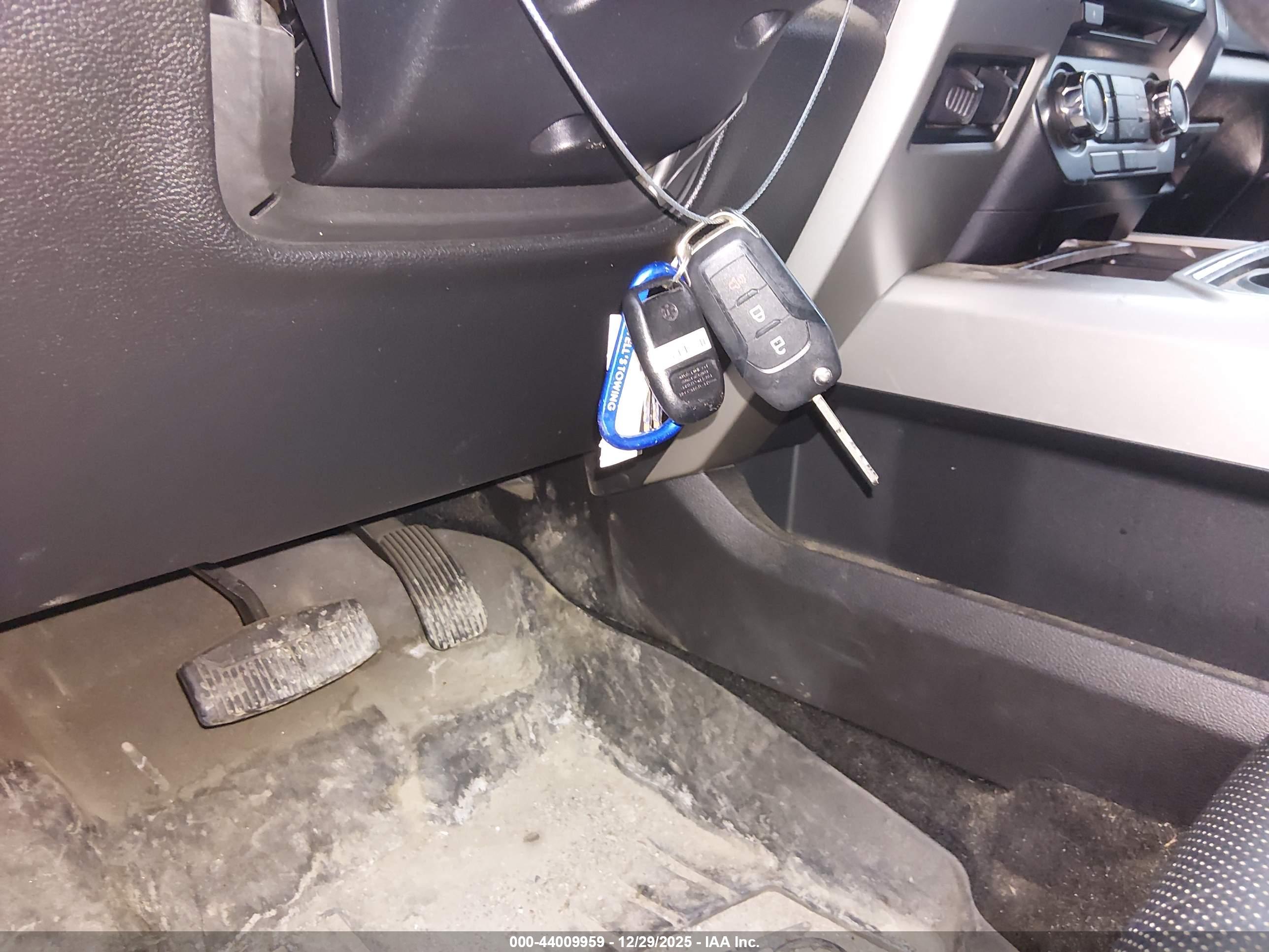 FORD F-250 image 11