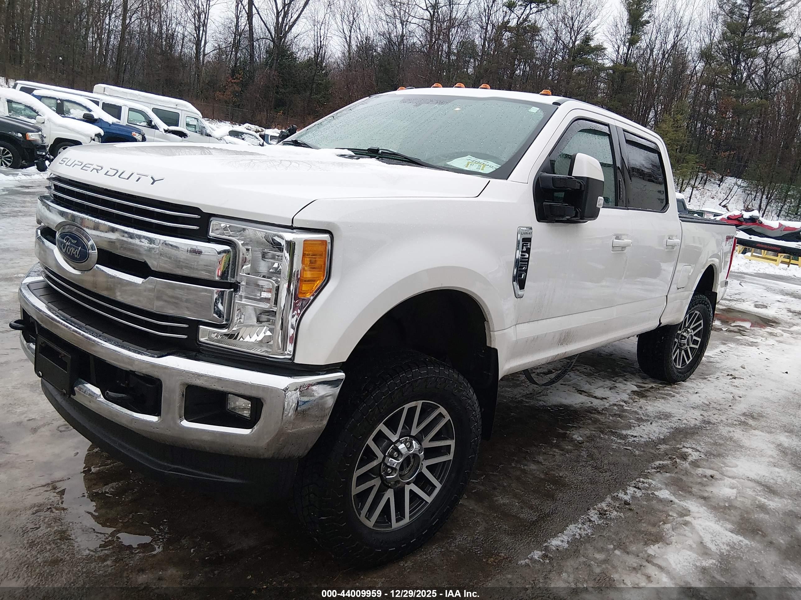 FORD F-250 image 2