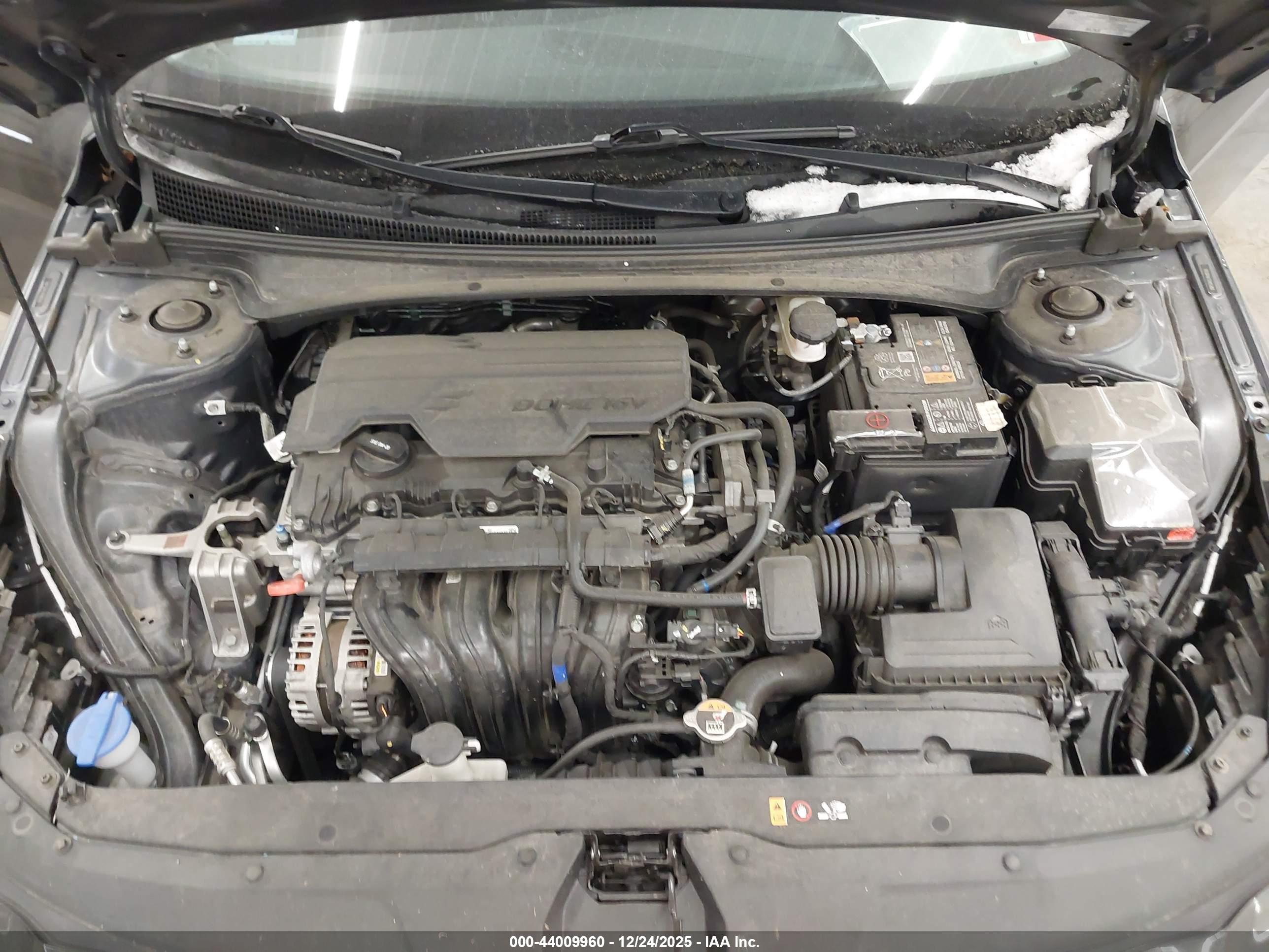 HYUNDAI ELANTRA image 10