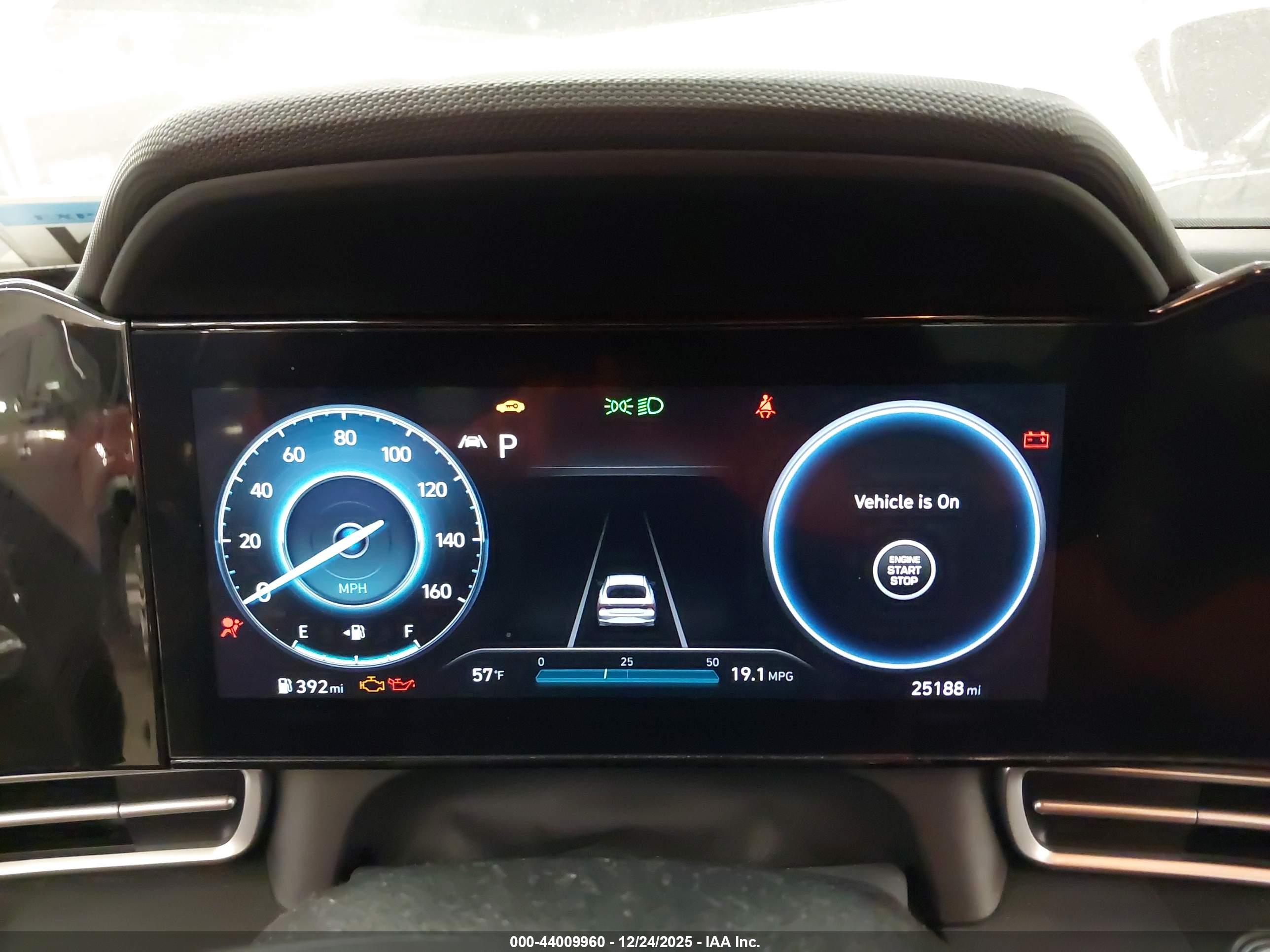 HYUNDAI ELANTRA image 7