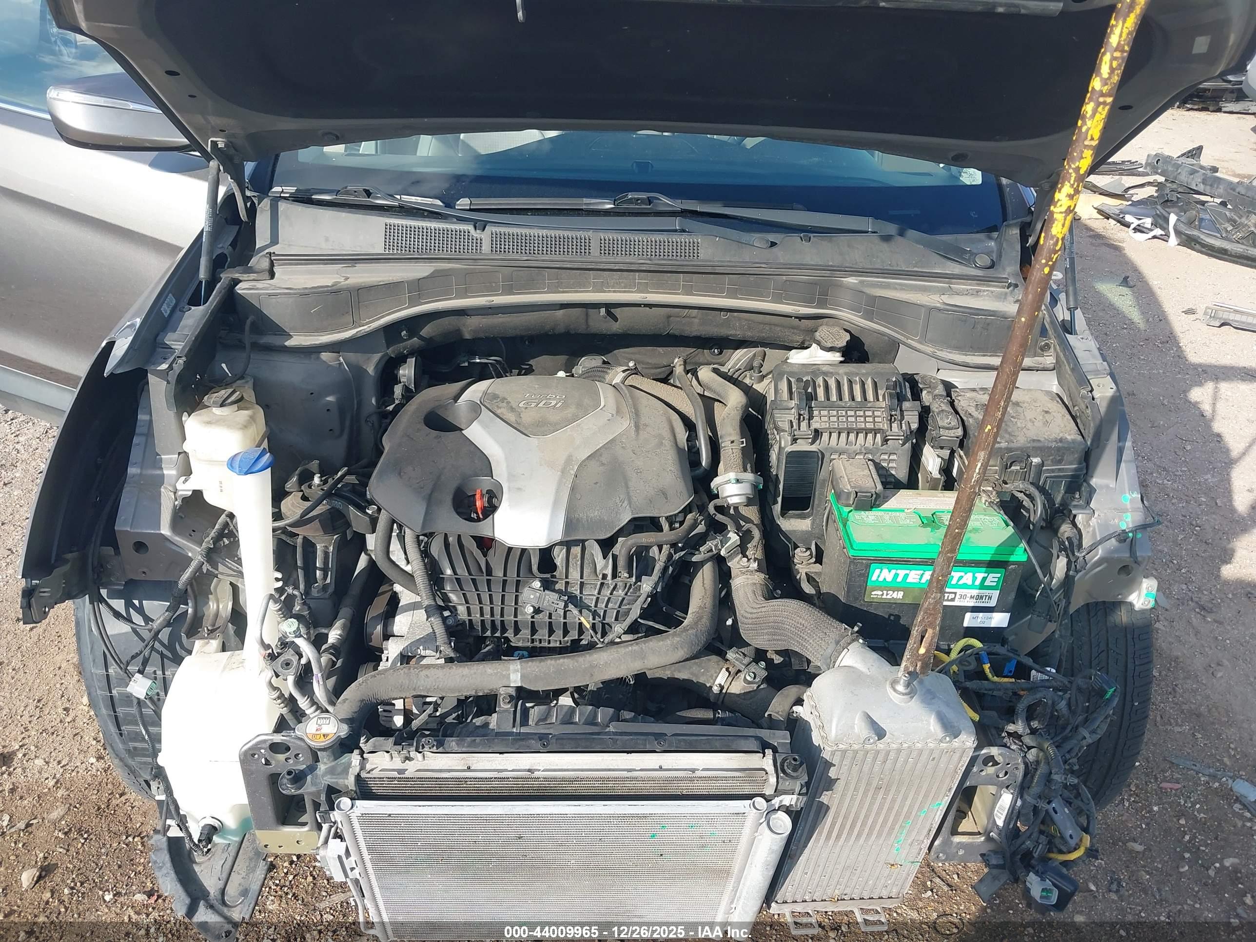 HYUNDAI SANTA image 10