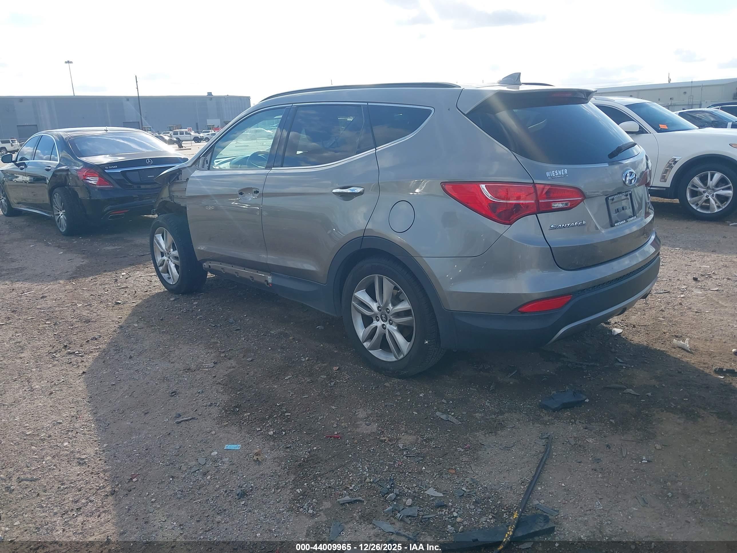 HYUNDAI SANTA image 3