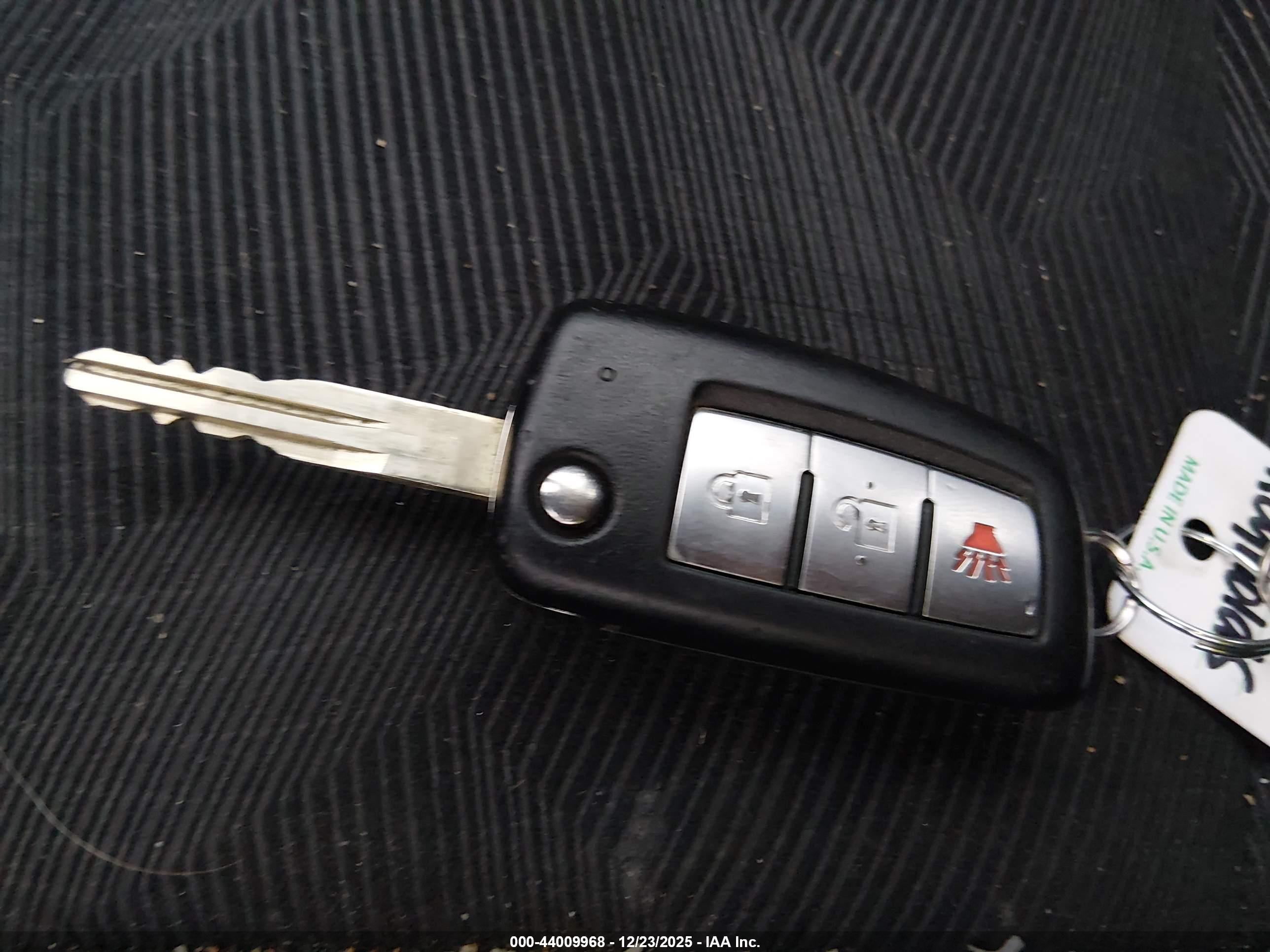 NISSAN ROGUE image 11