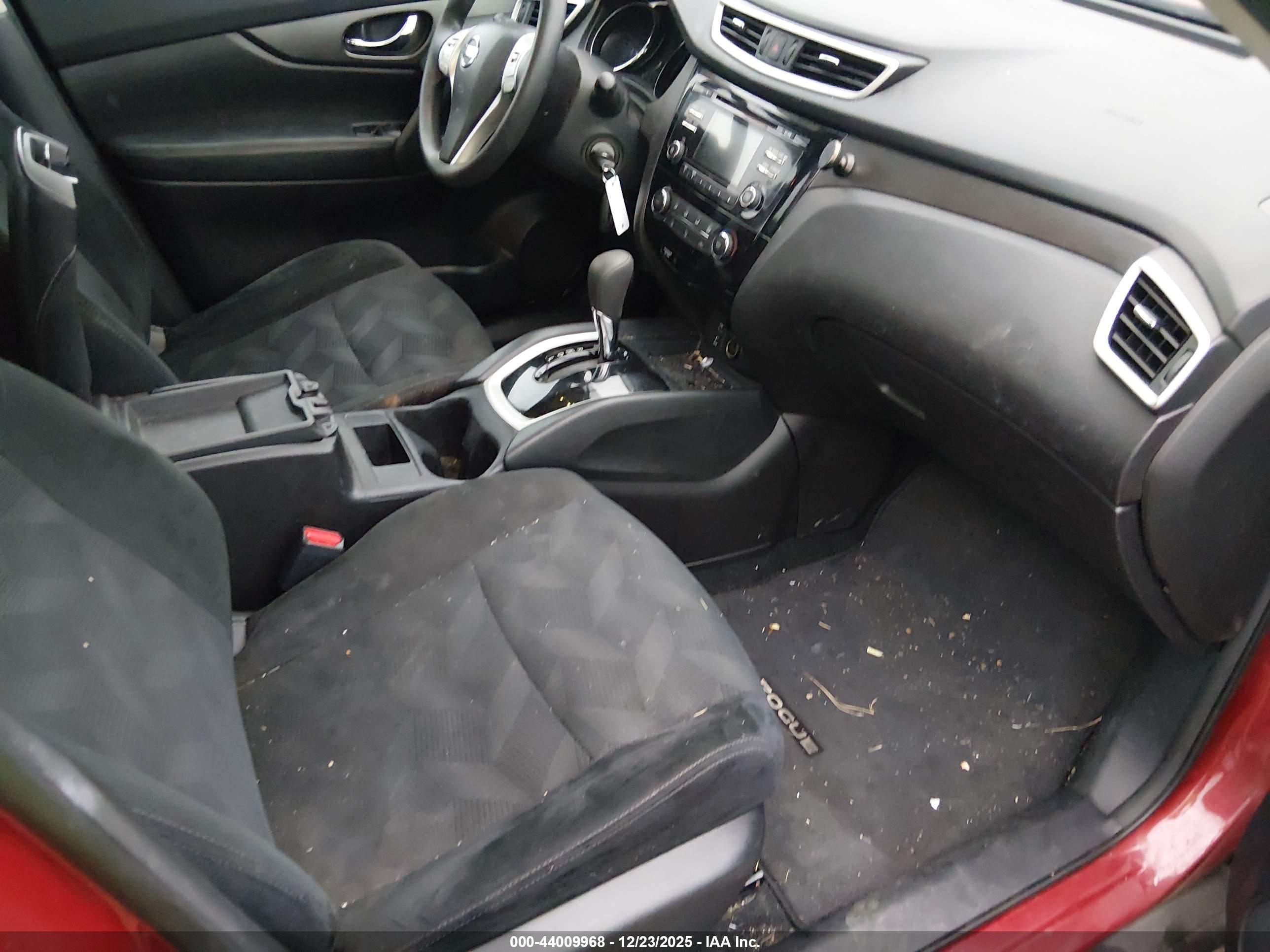 NISSAN ROGUE image 5
