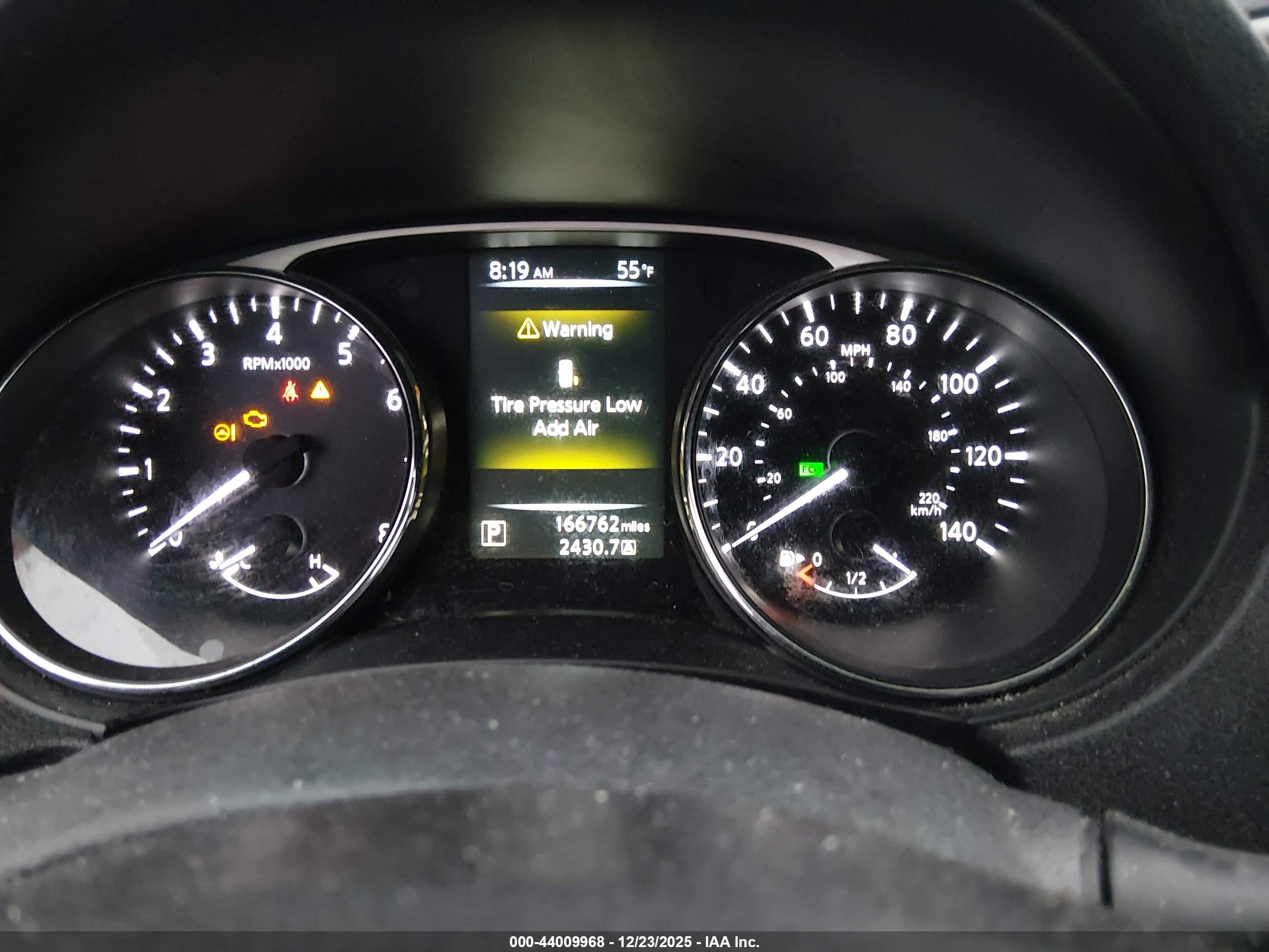 NISSAN ROGUE image 7