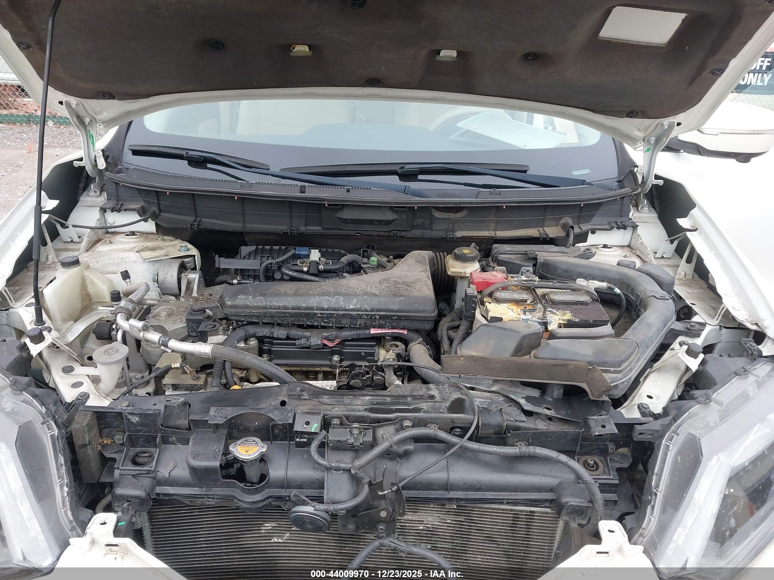 NISSAN ROGUE image 10