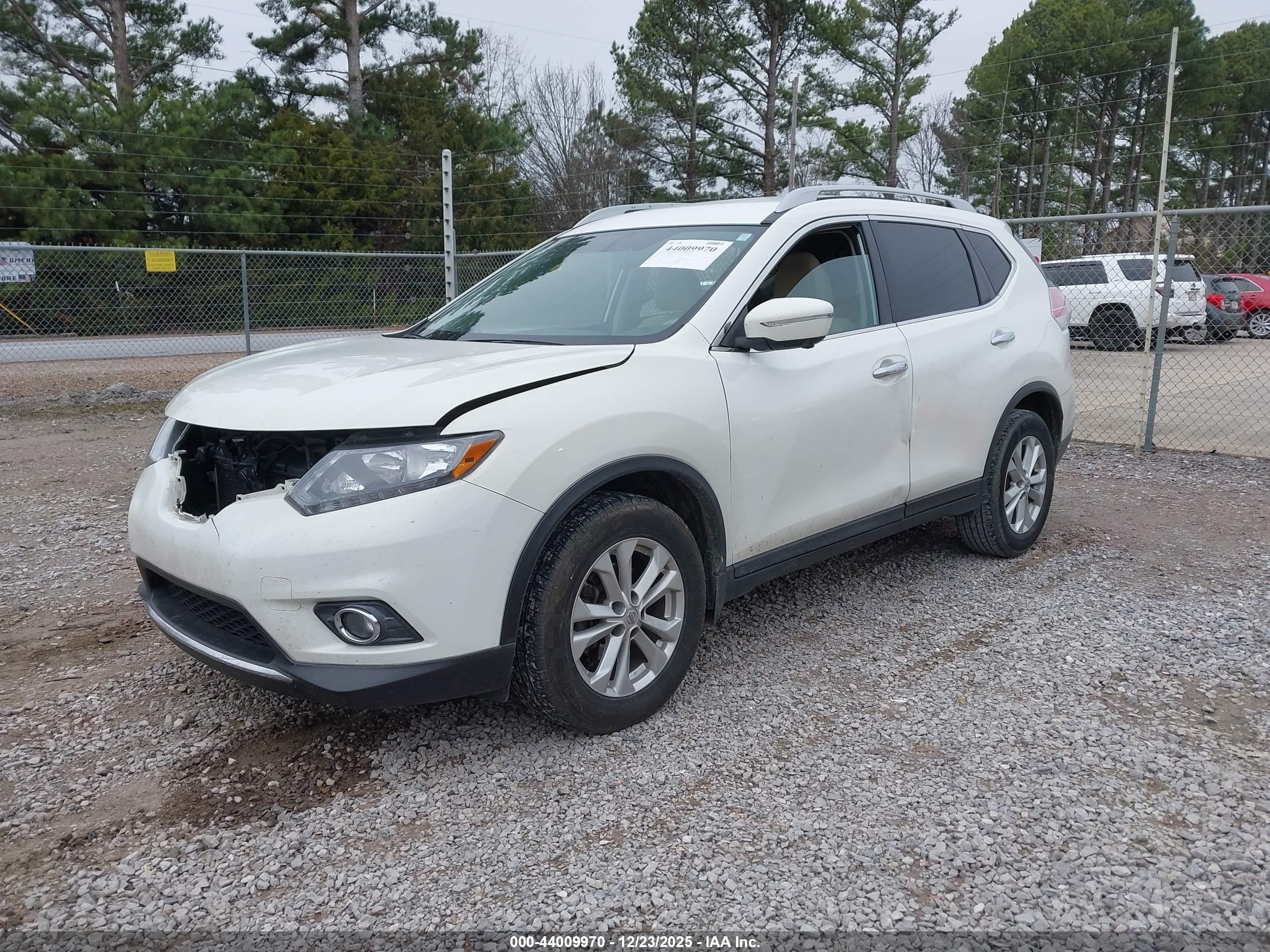 NISSAN ROGUE image 2
