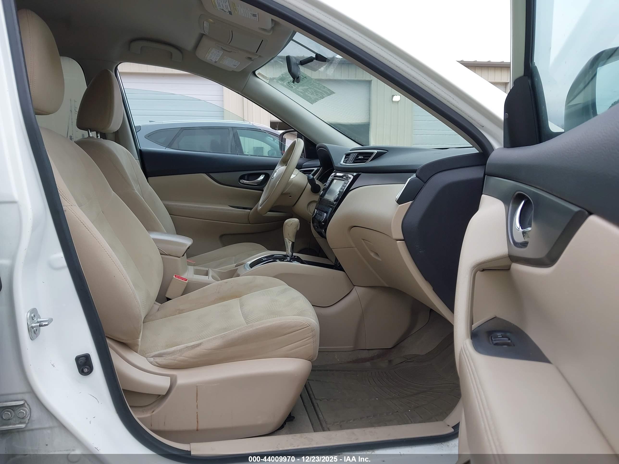 NISSAN ROGUE image 5