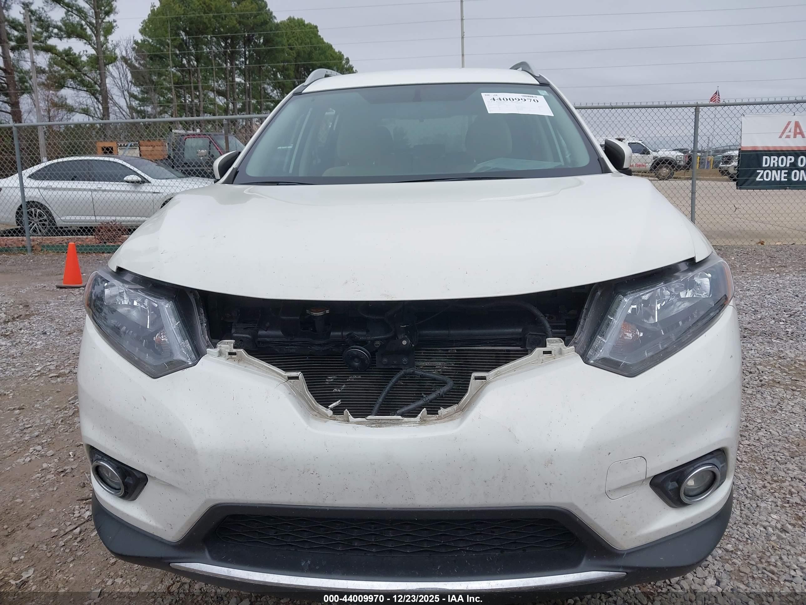 NISSAN ROGUE image 6