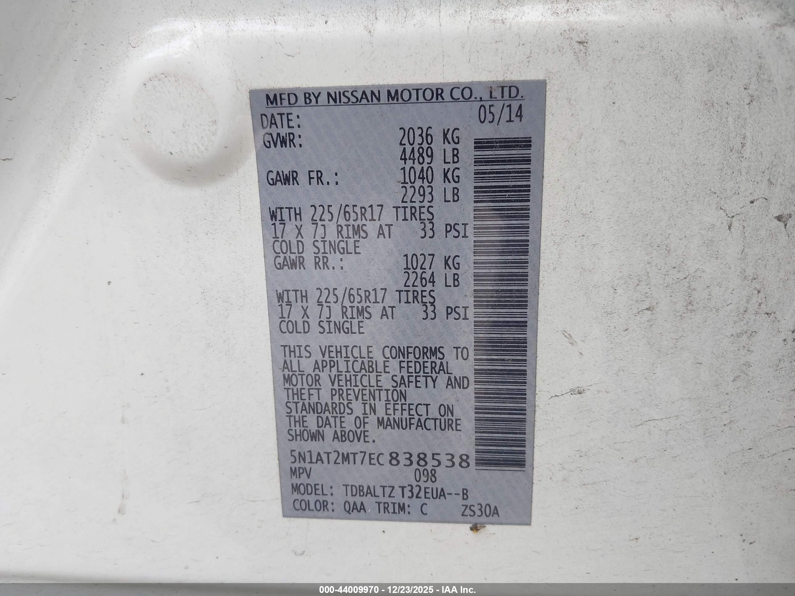 NISSAN ROGUE image 9