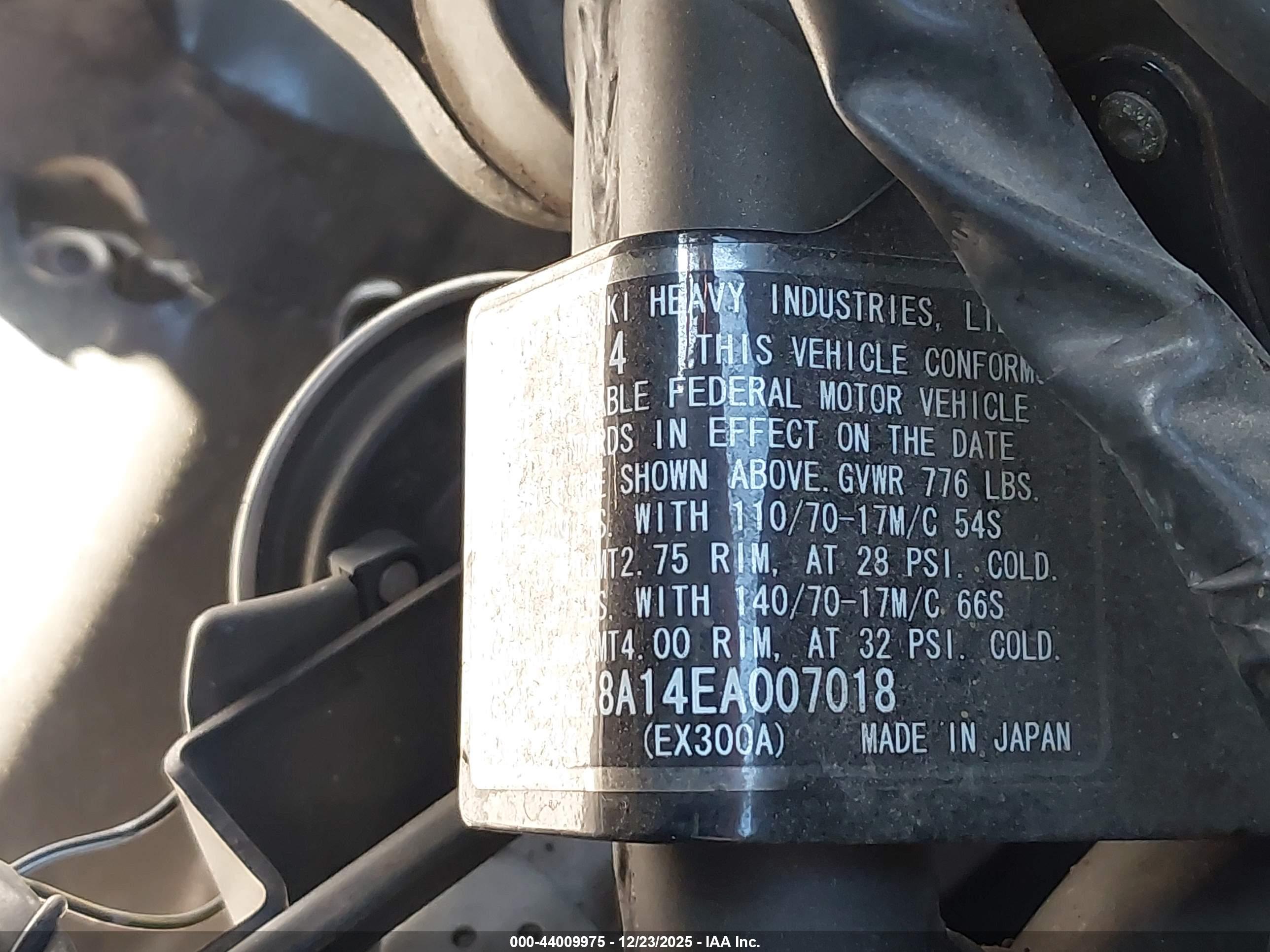 KAWASAKI EX300 image 10