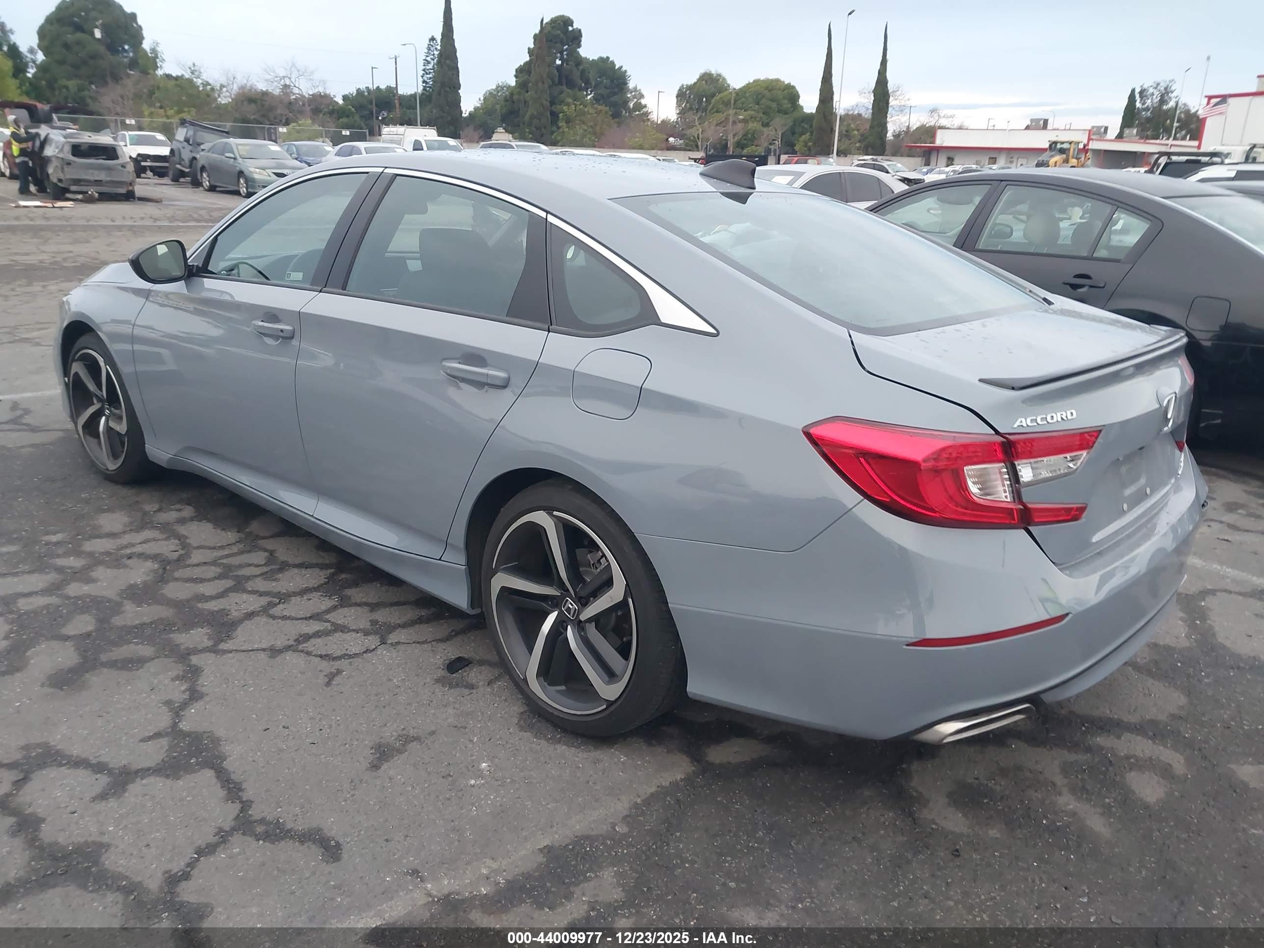 HONDA ACCORD image 3
