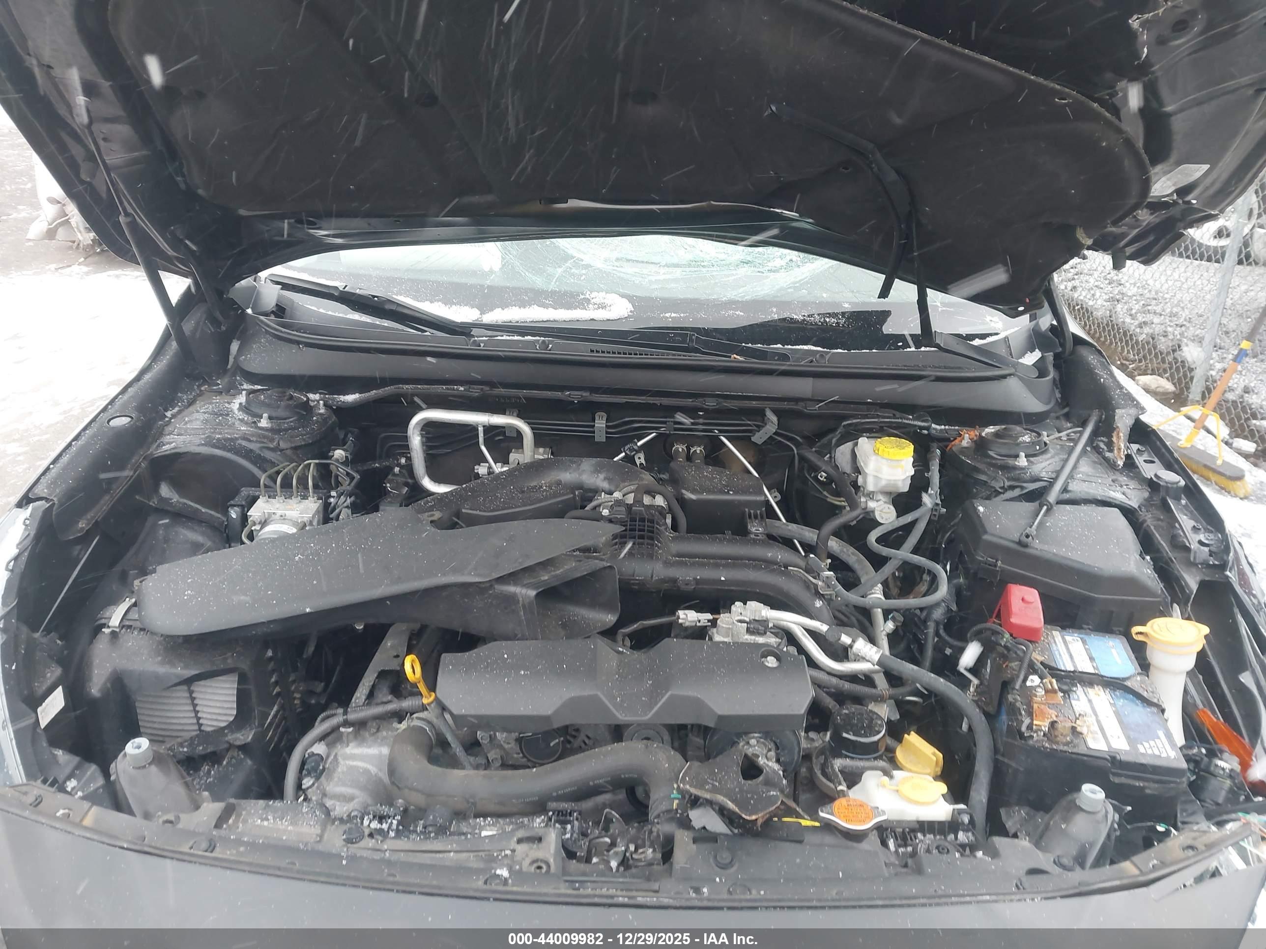 SUBARU OUTBACK image 10