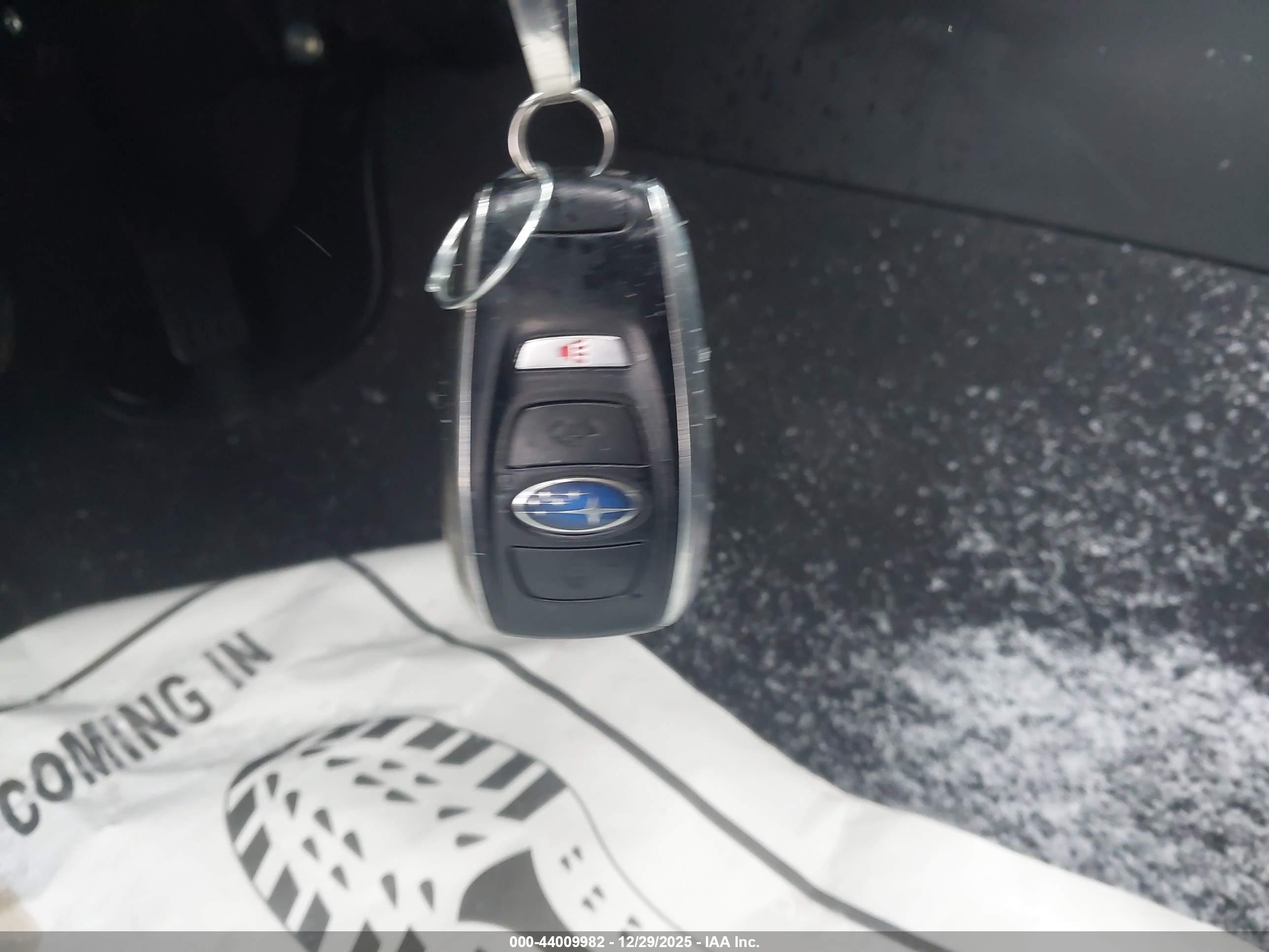 SUBARU OUTBACK image 11