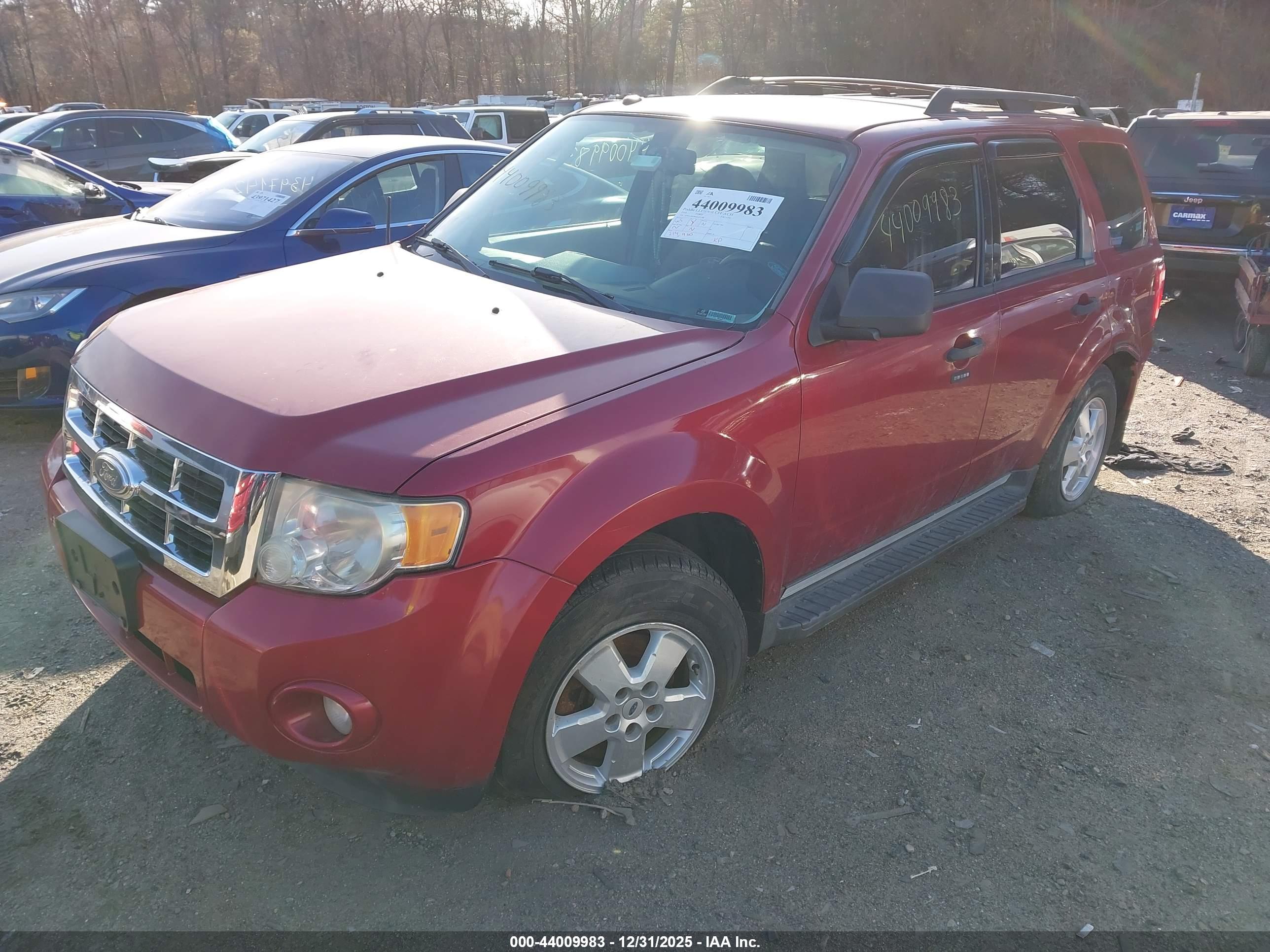FORD ESCAPE image 2