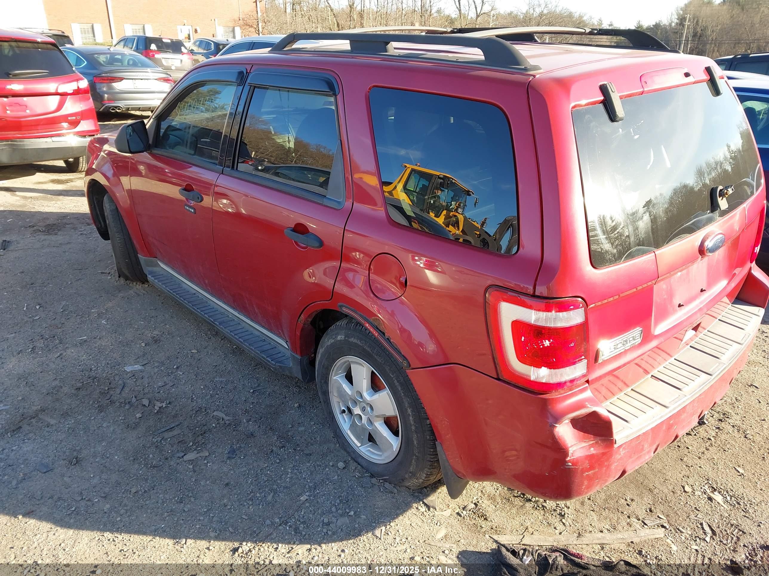 FORD ESCAPE image 3