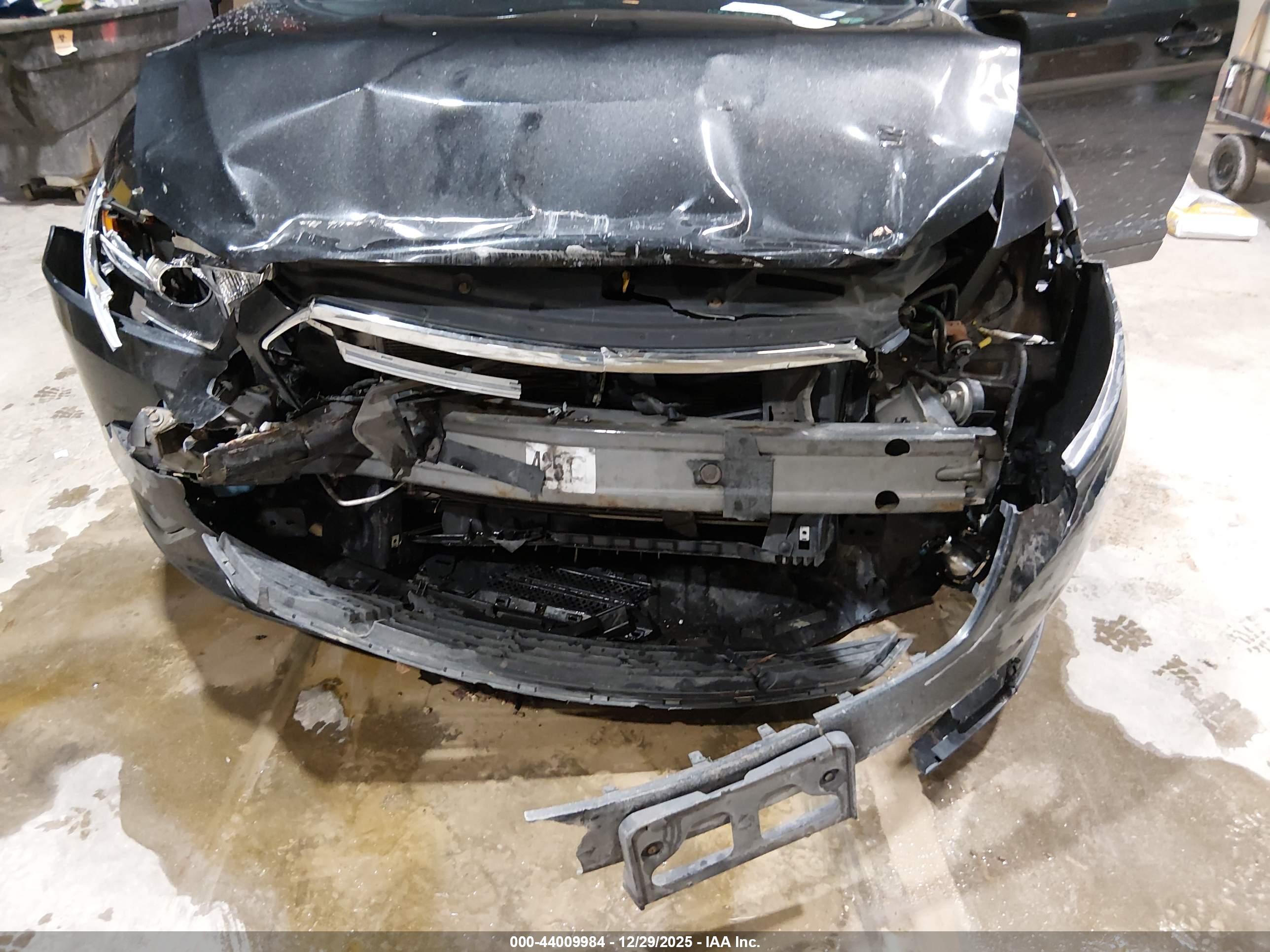 FORD TAURUS image 6
