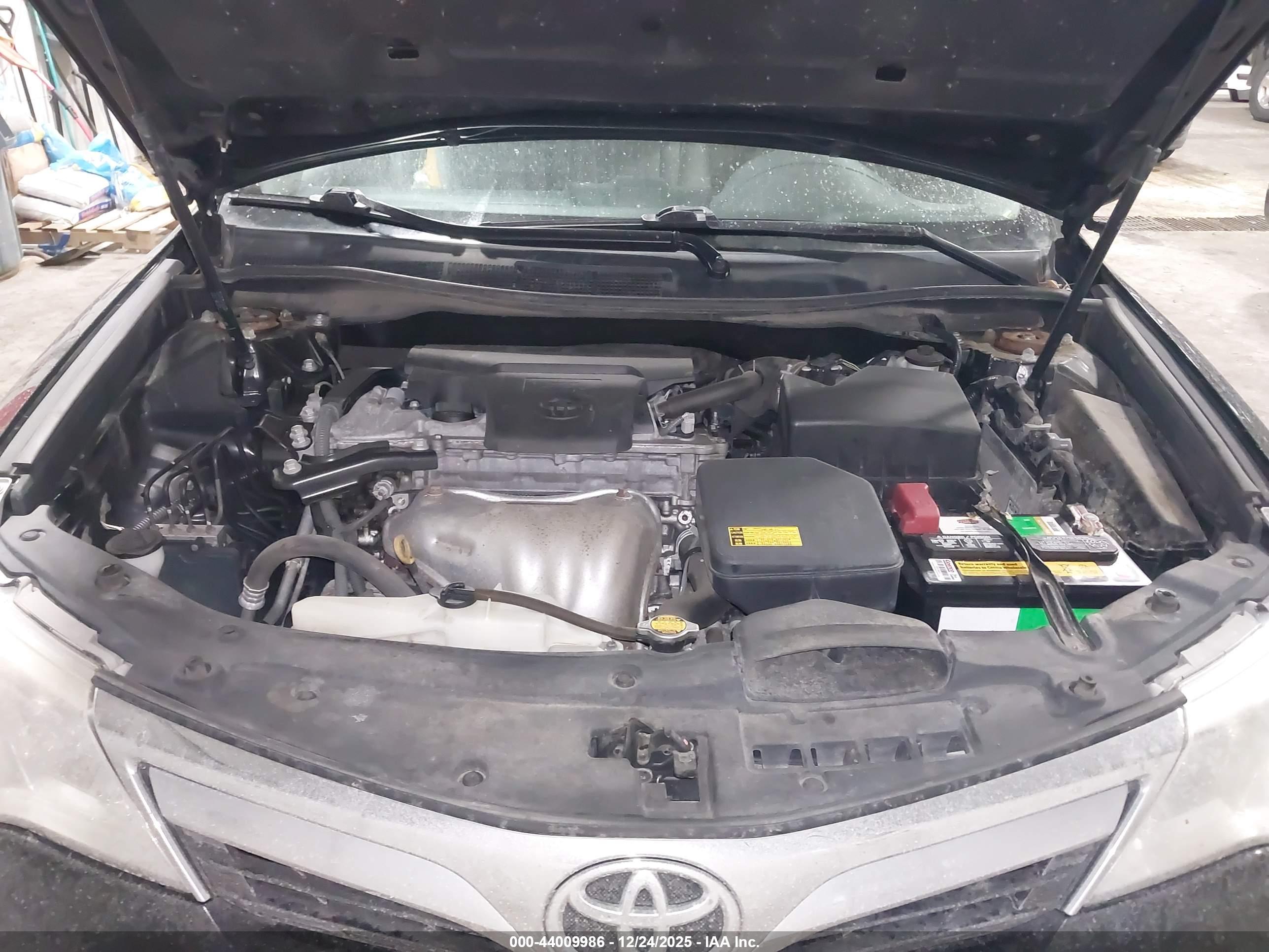 TOYOTA CAMRY image 10