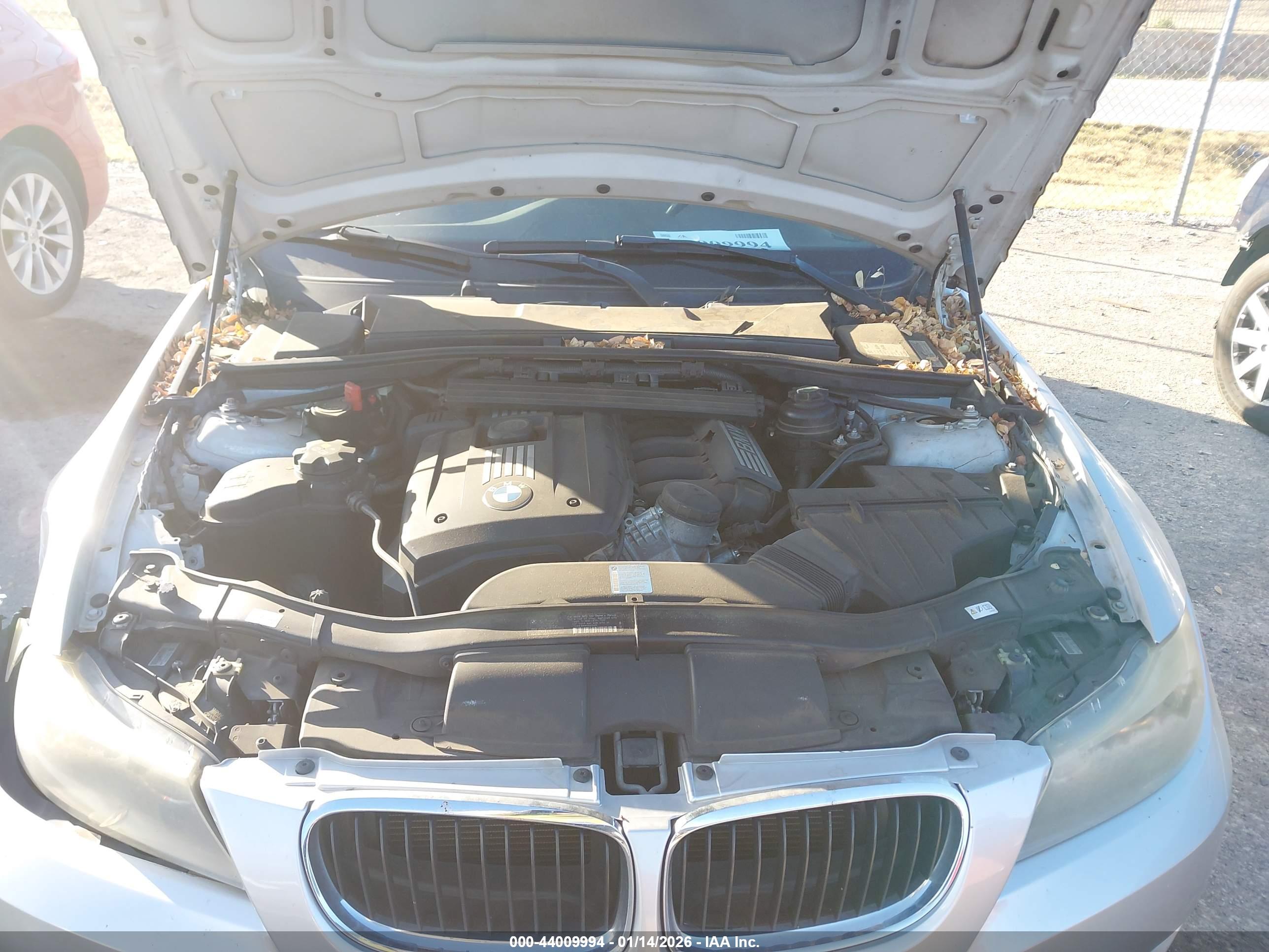 BMW 328I image 10