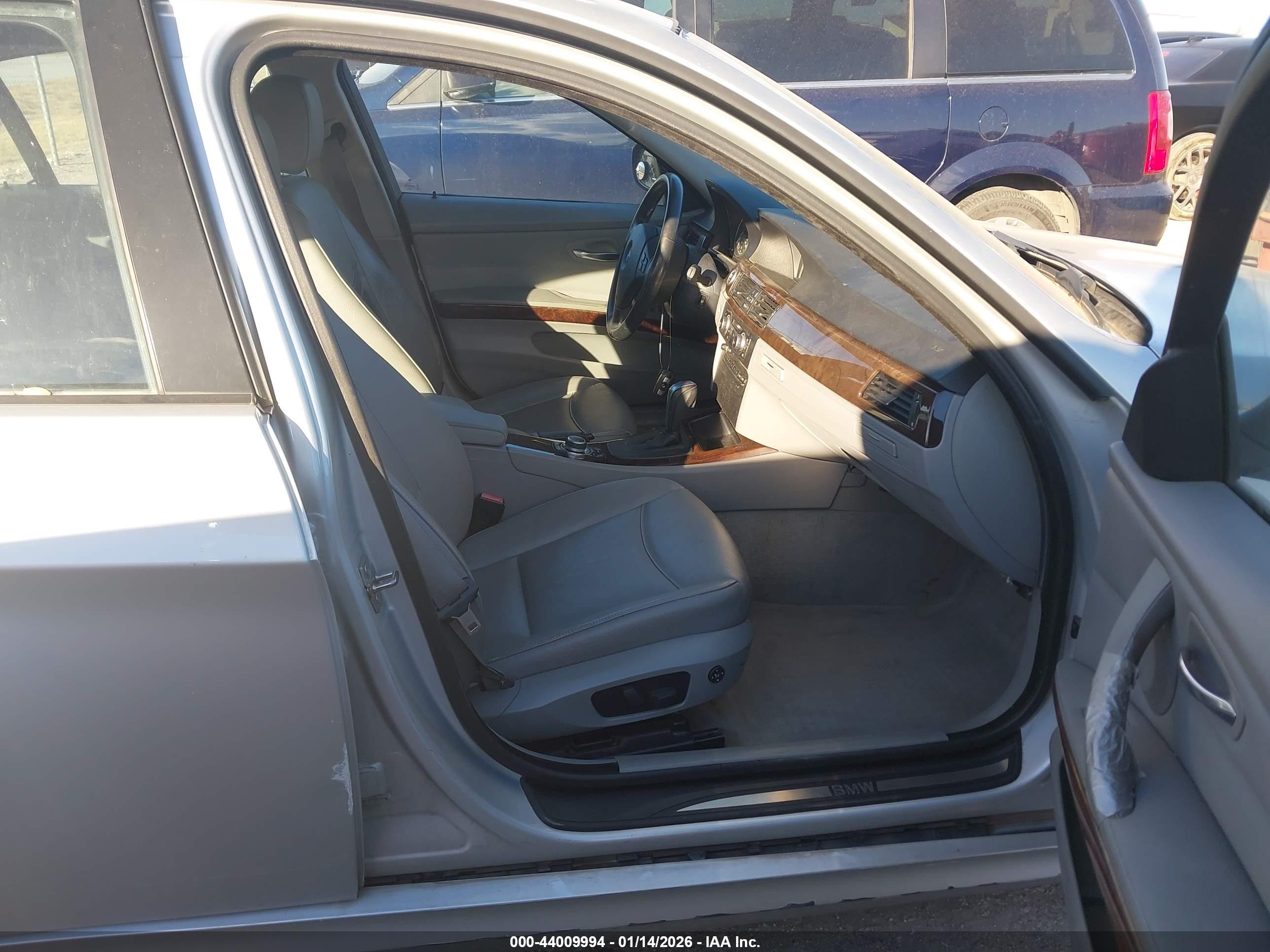 BMW 328I image 5