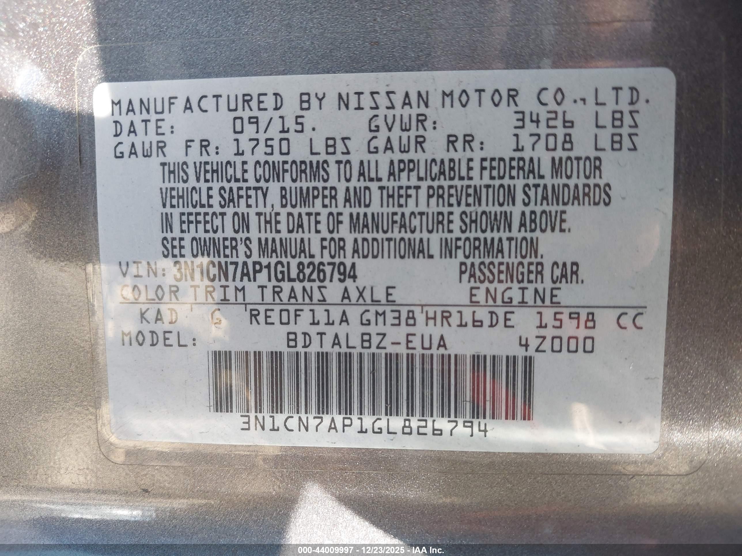 NISSAN VERSA image 9