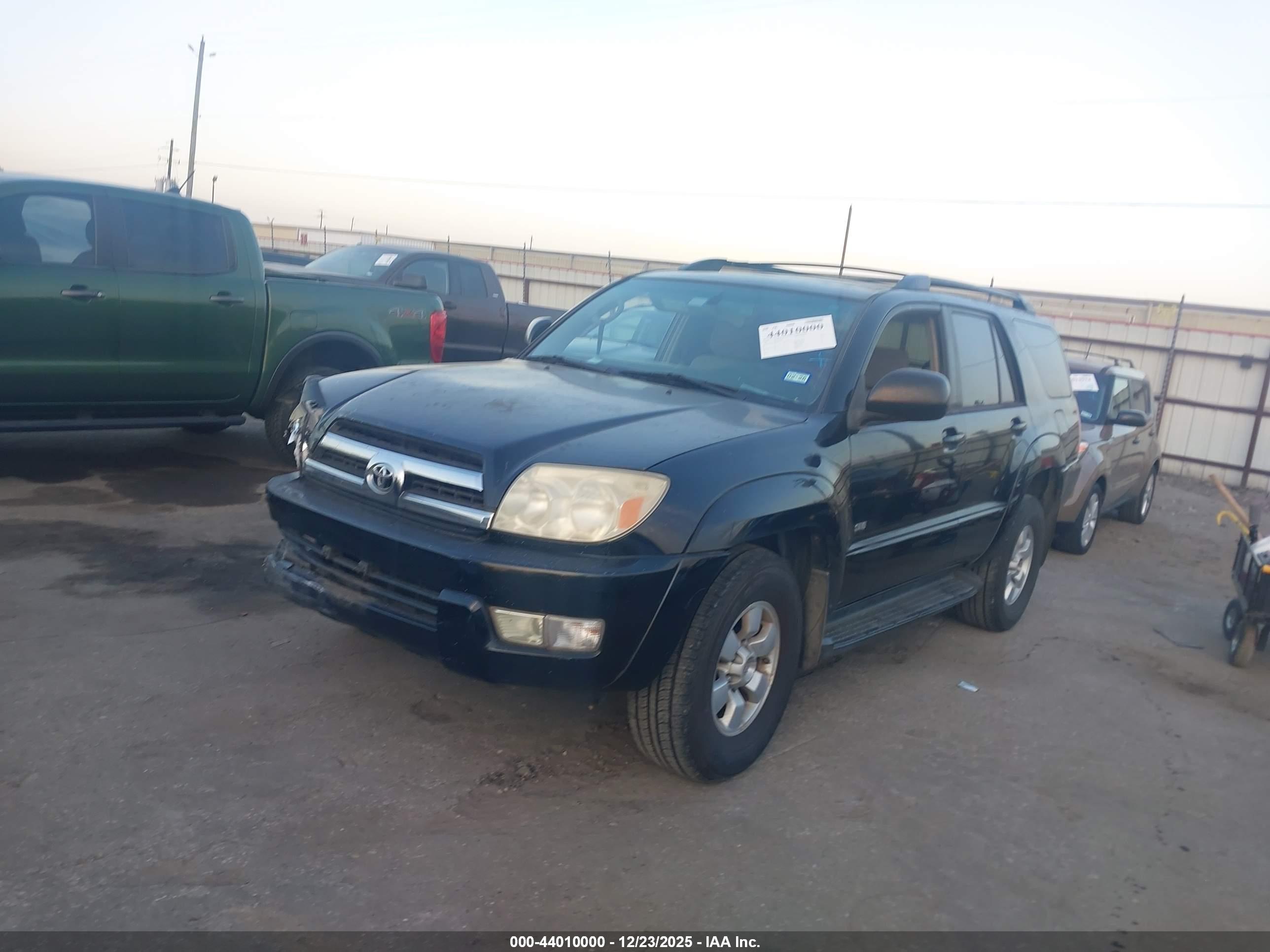 TOYOTA 4RUNNER image 2