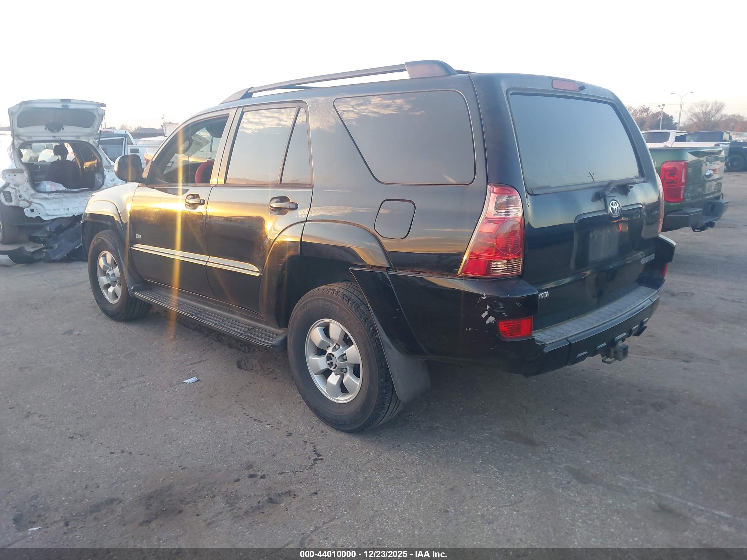 TOYOTA 4RUNNER image 3