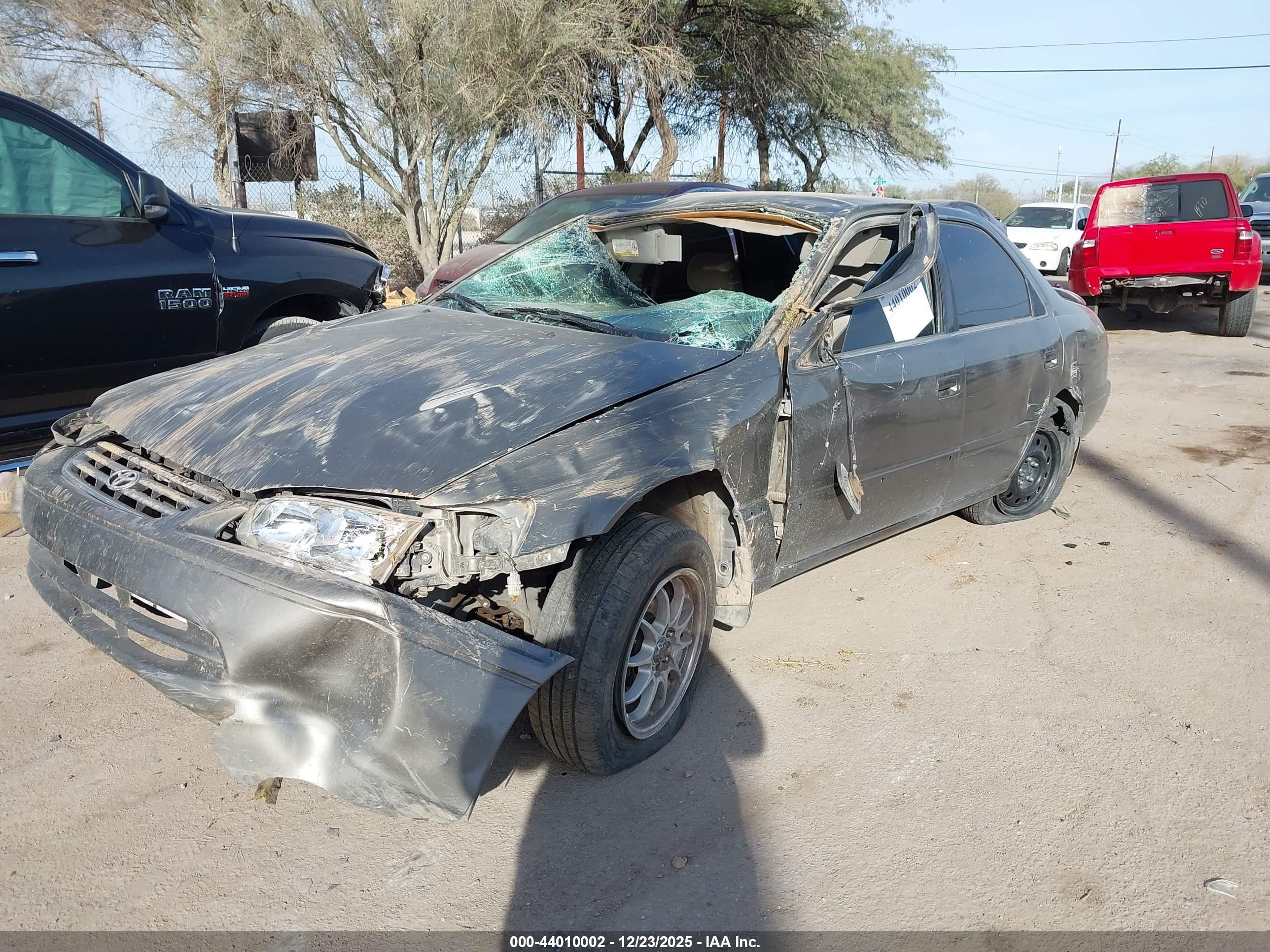TOYOTA CAMRY image 6
