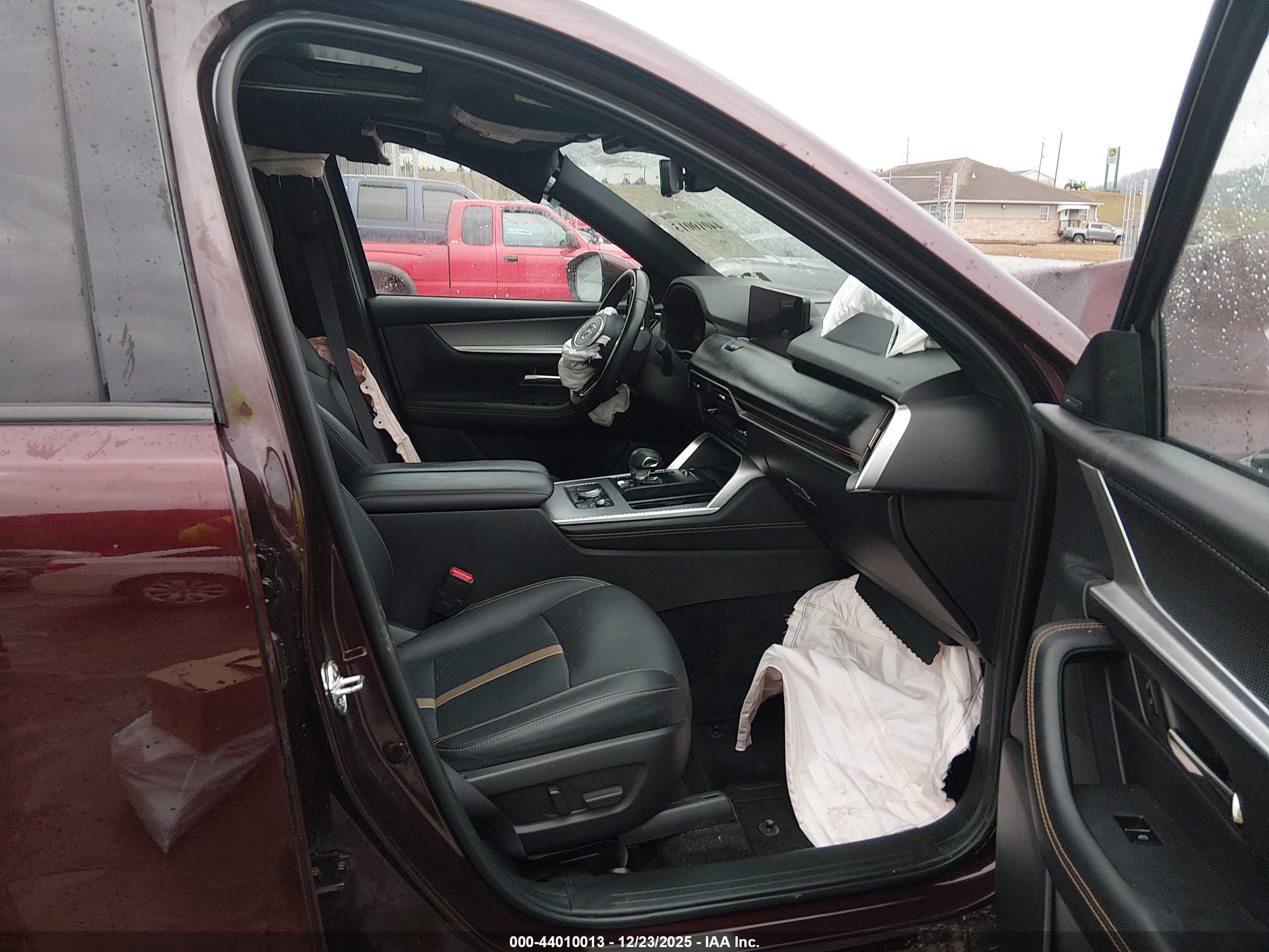 MAZDA CX-90 image 5
