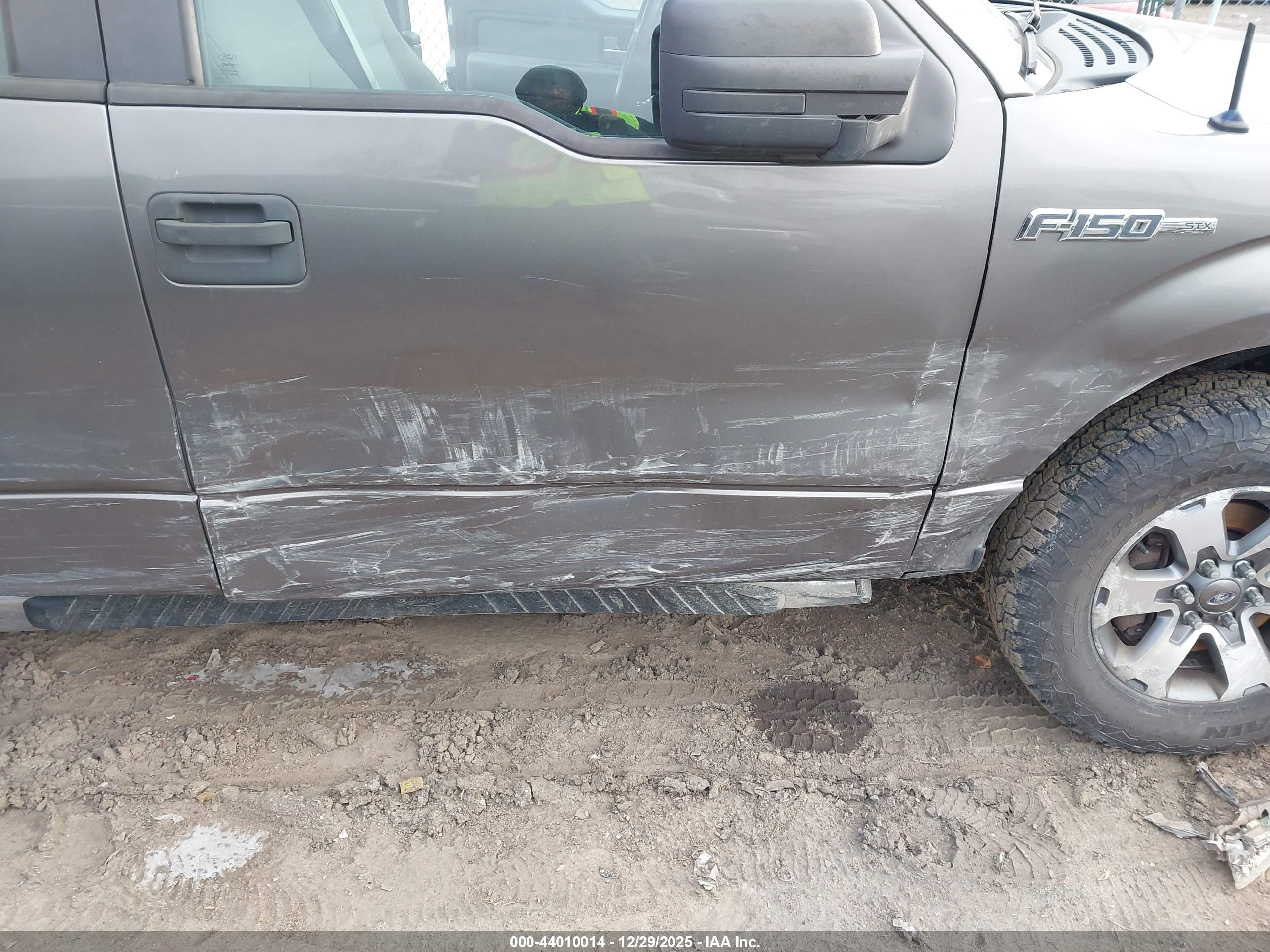 FORD F-150 image 6
