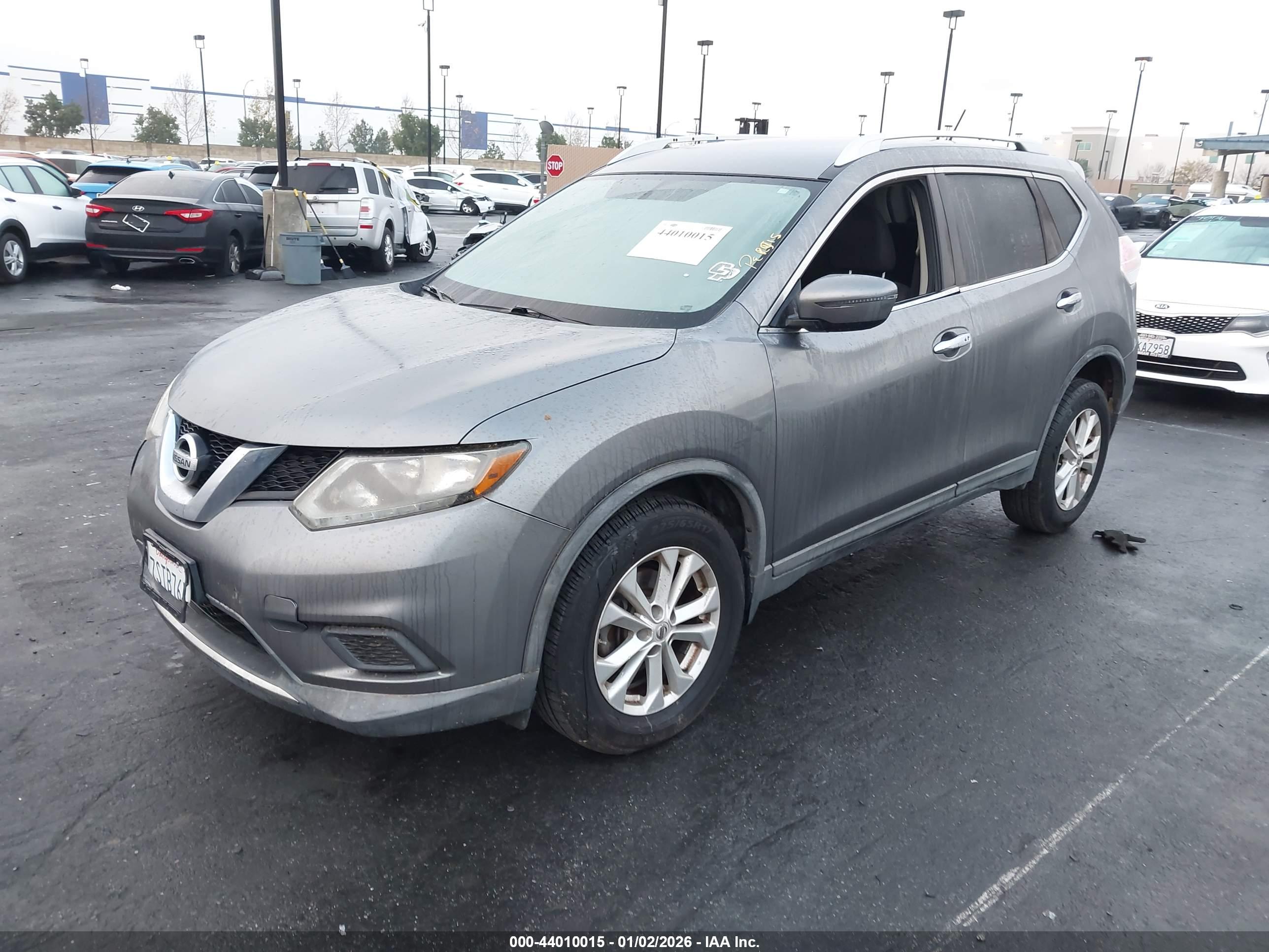 NISSAN ROGUE image 2