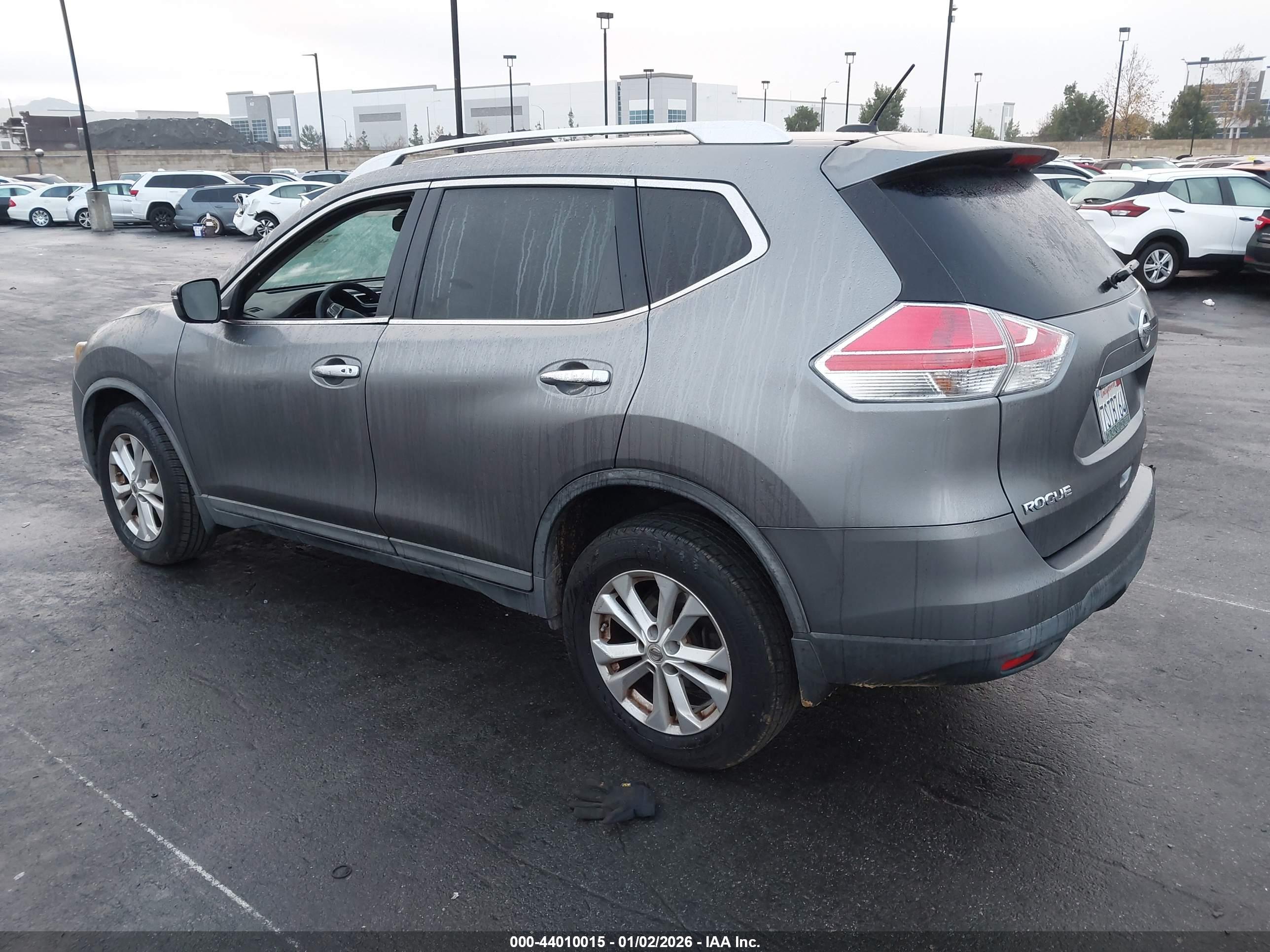 NISSAN ROGUE image 3