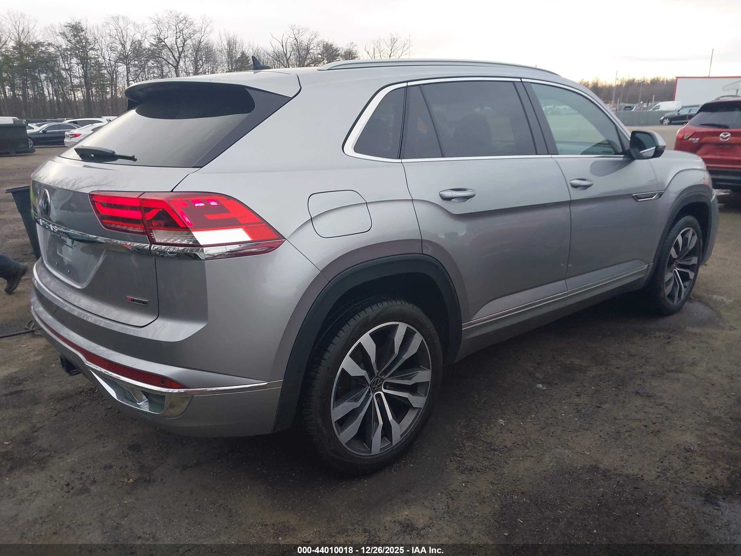 VOLKSWAGEN ATLAS image 4