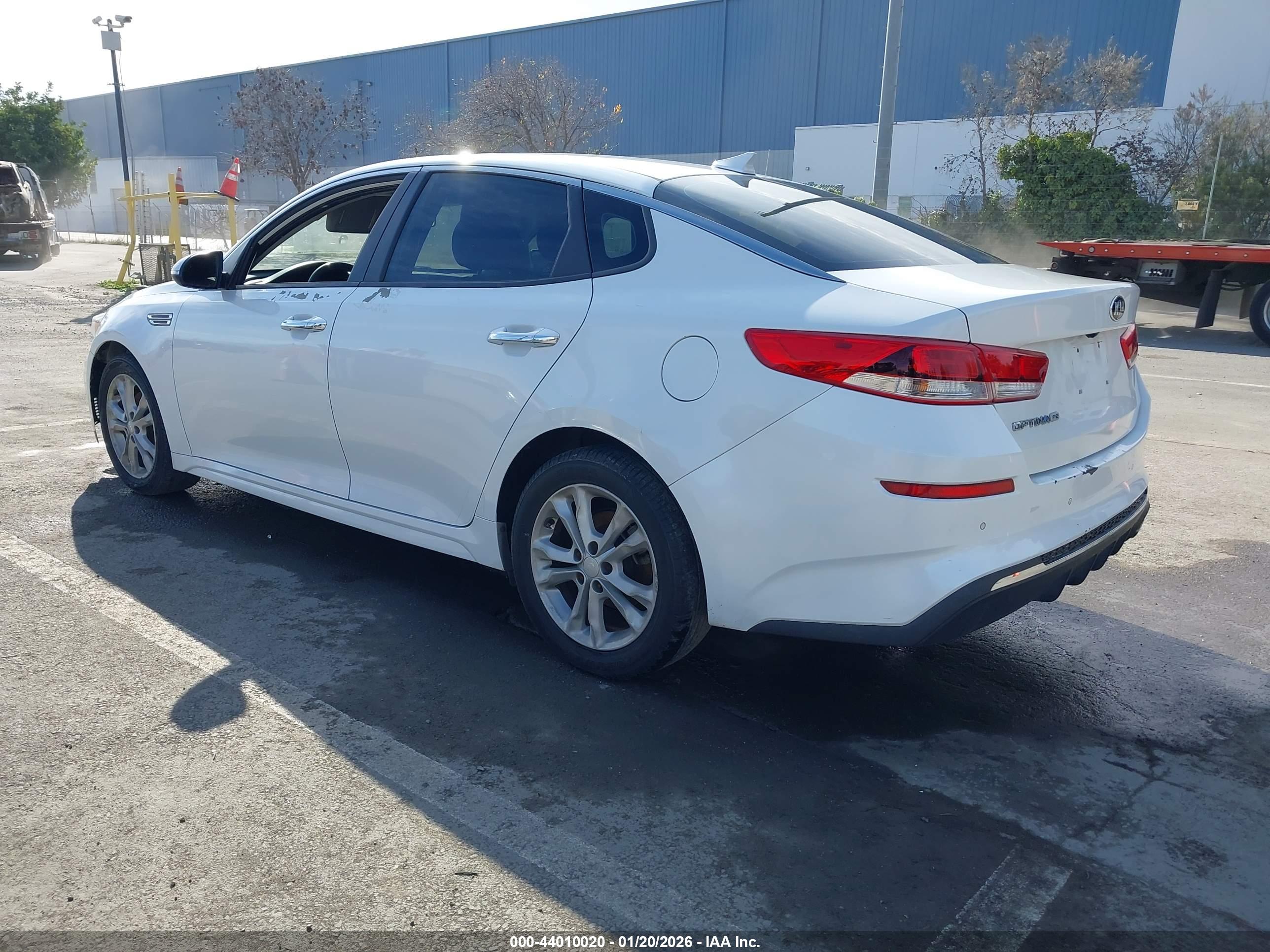 KIA OPTIMA image 3