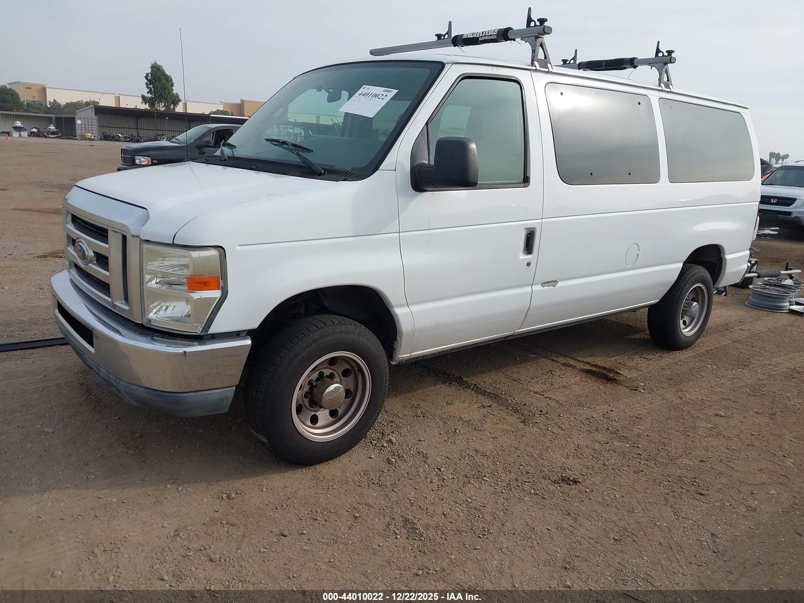 FORD E-350 image 2