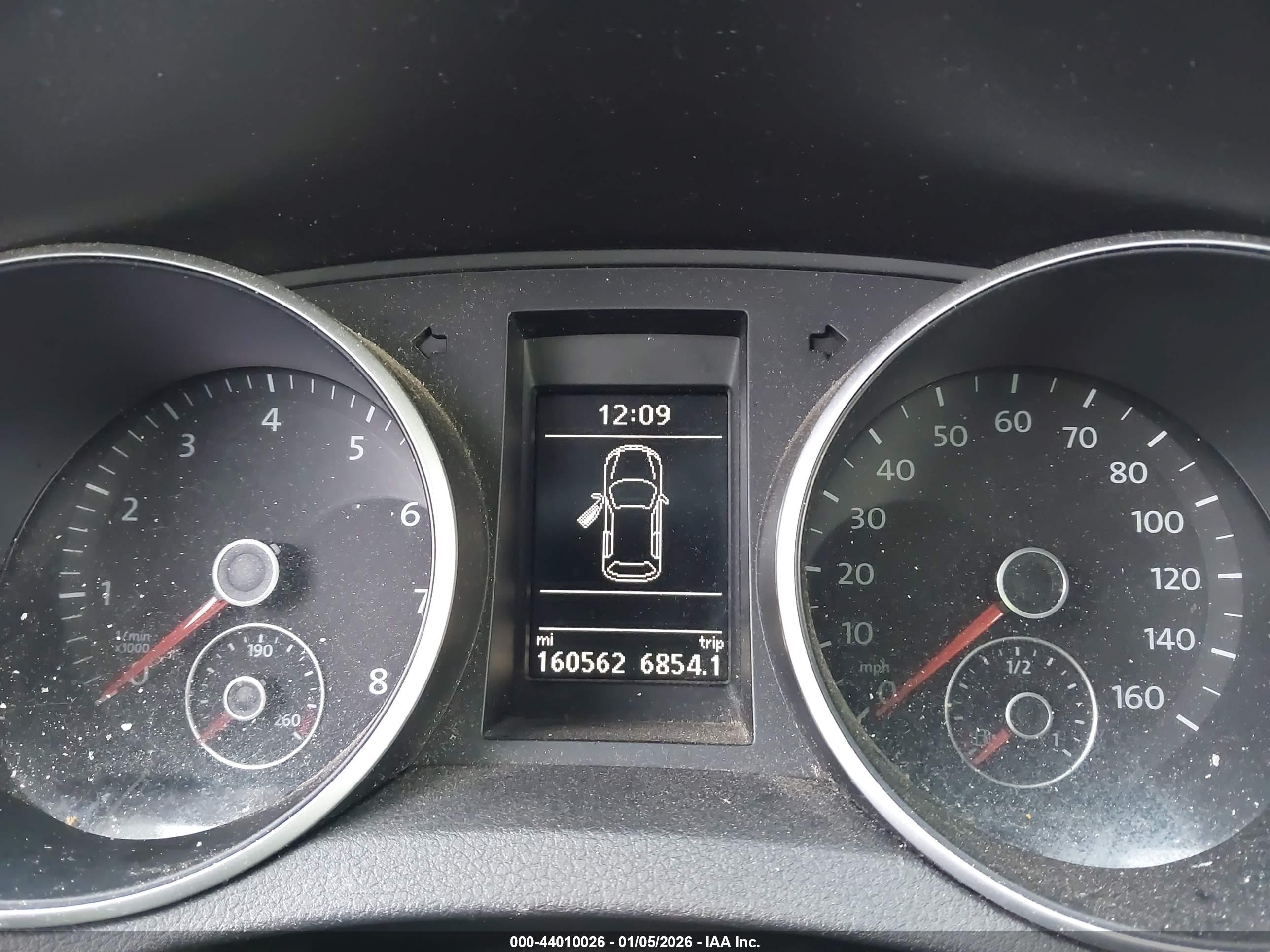 VOLKSWAGEN GOLF image 7