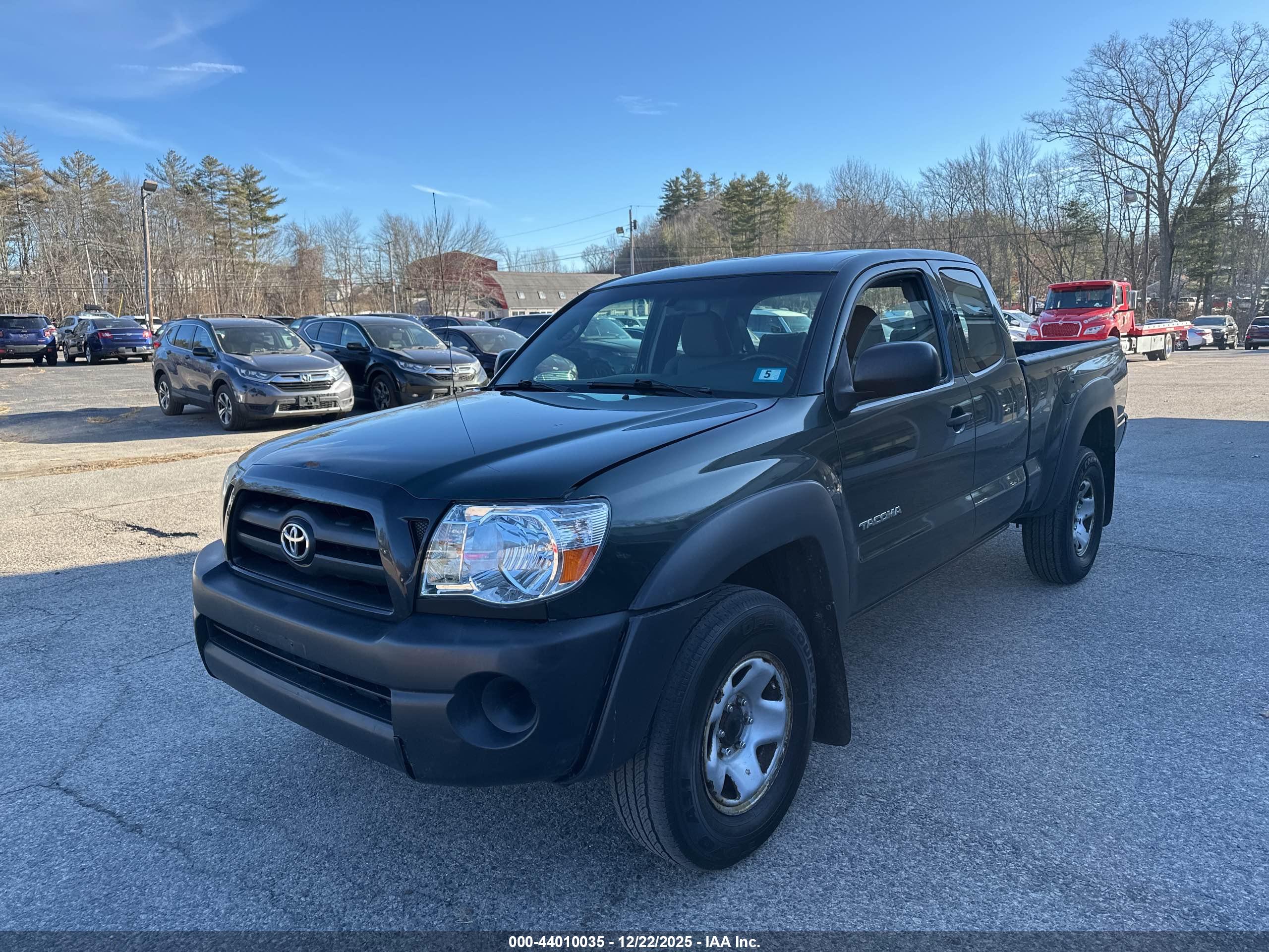 TOYOTA TACOMA image 2