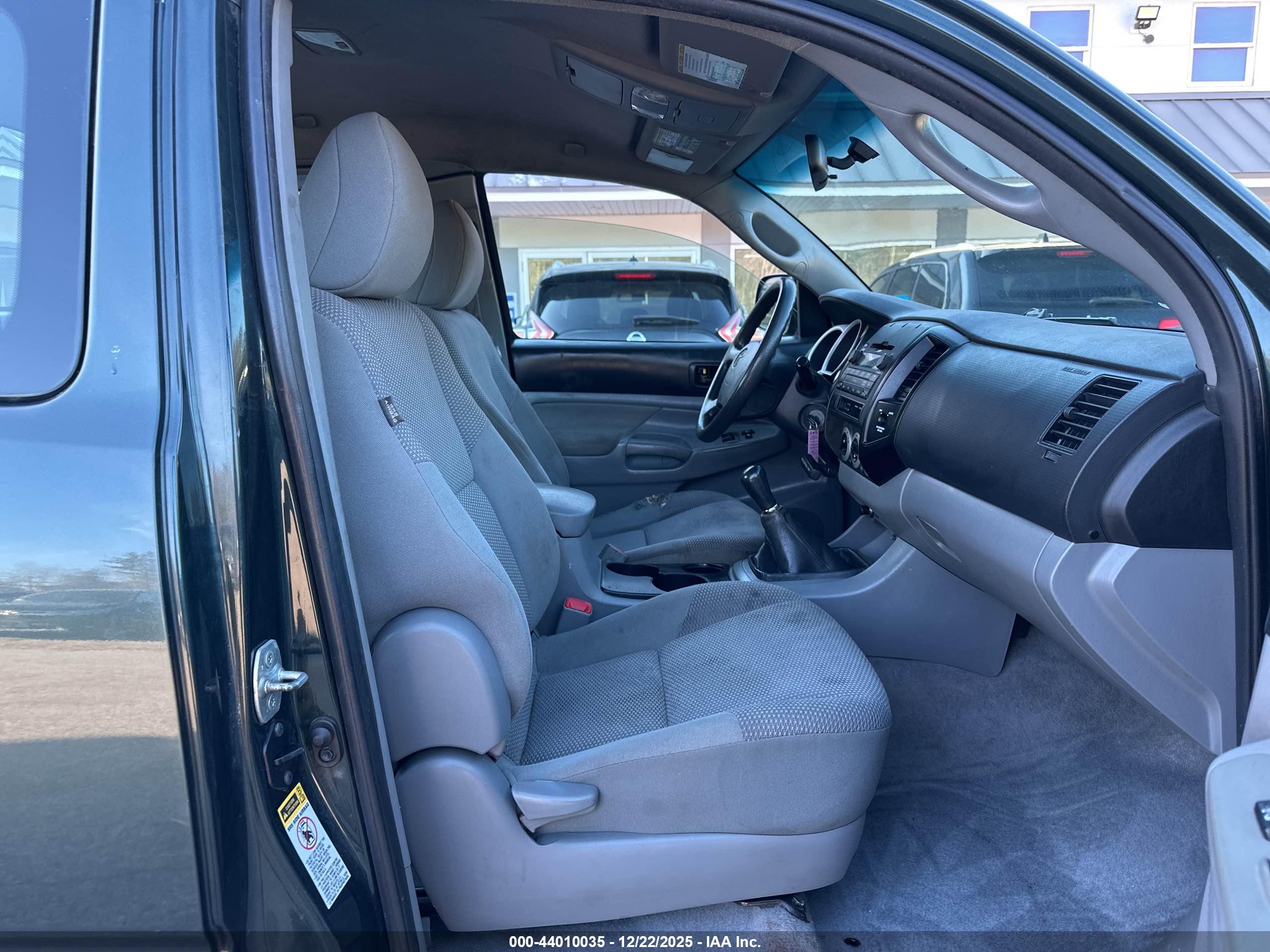 TOYOTA TACOMA image 5
