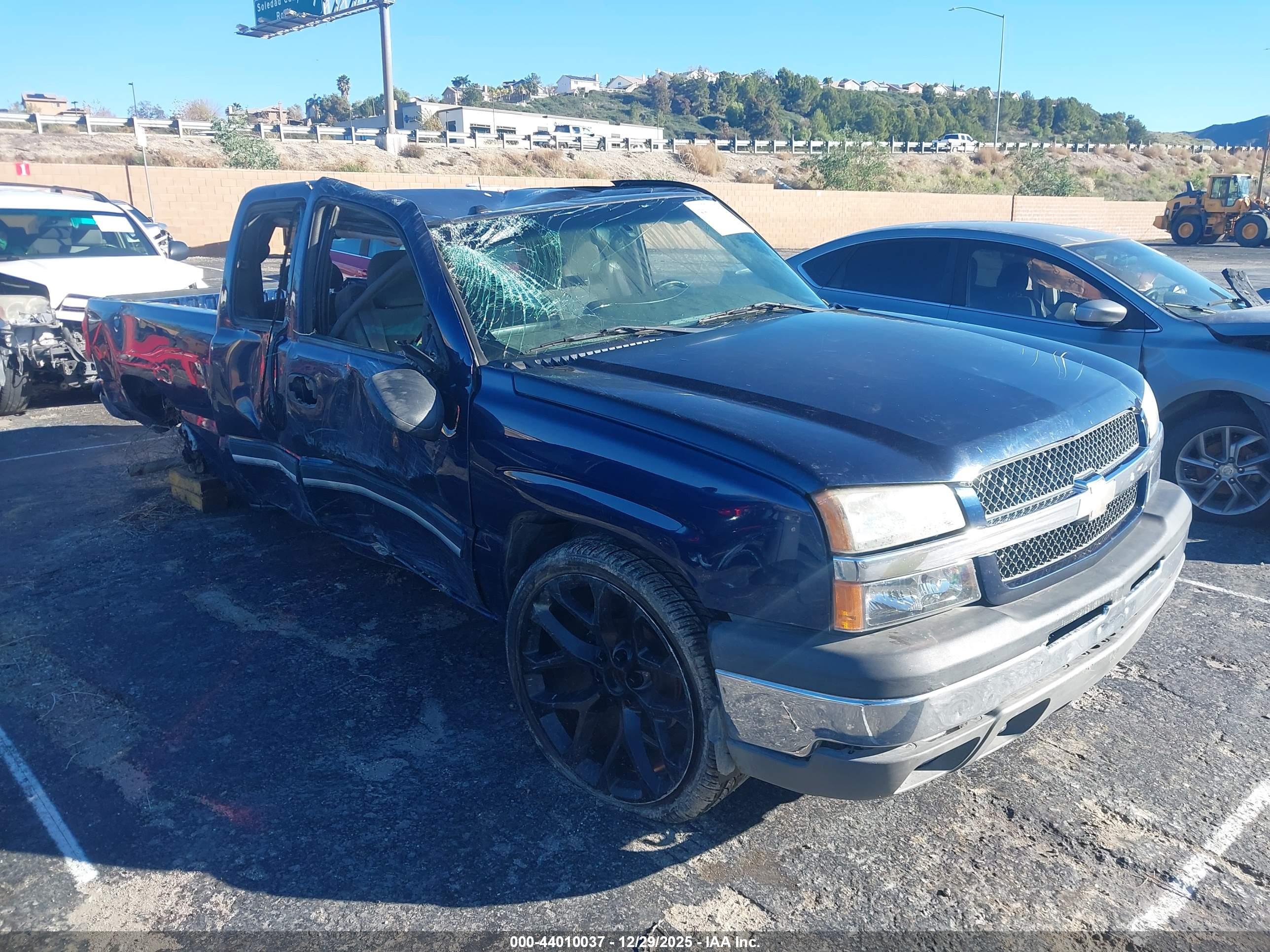CHEVROLET SILVERADO image 6