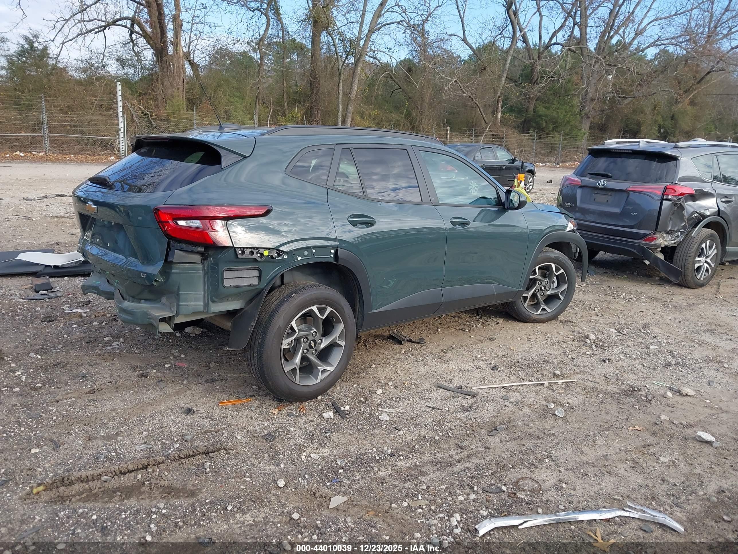 CHEVROLET TRAX image 4