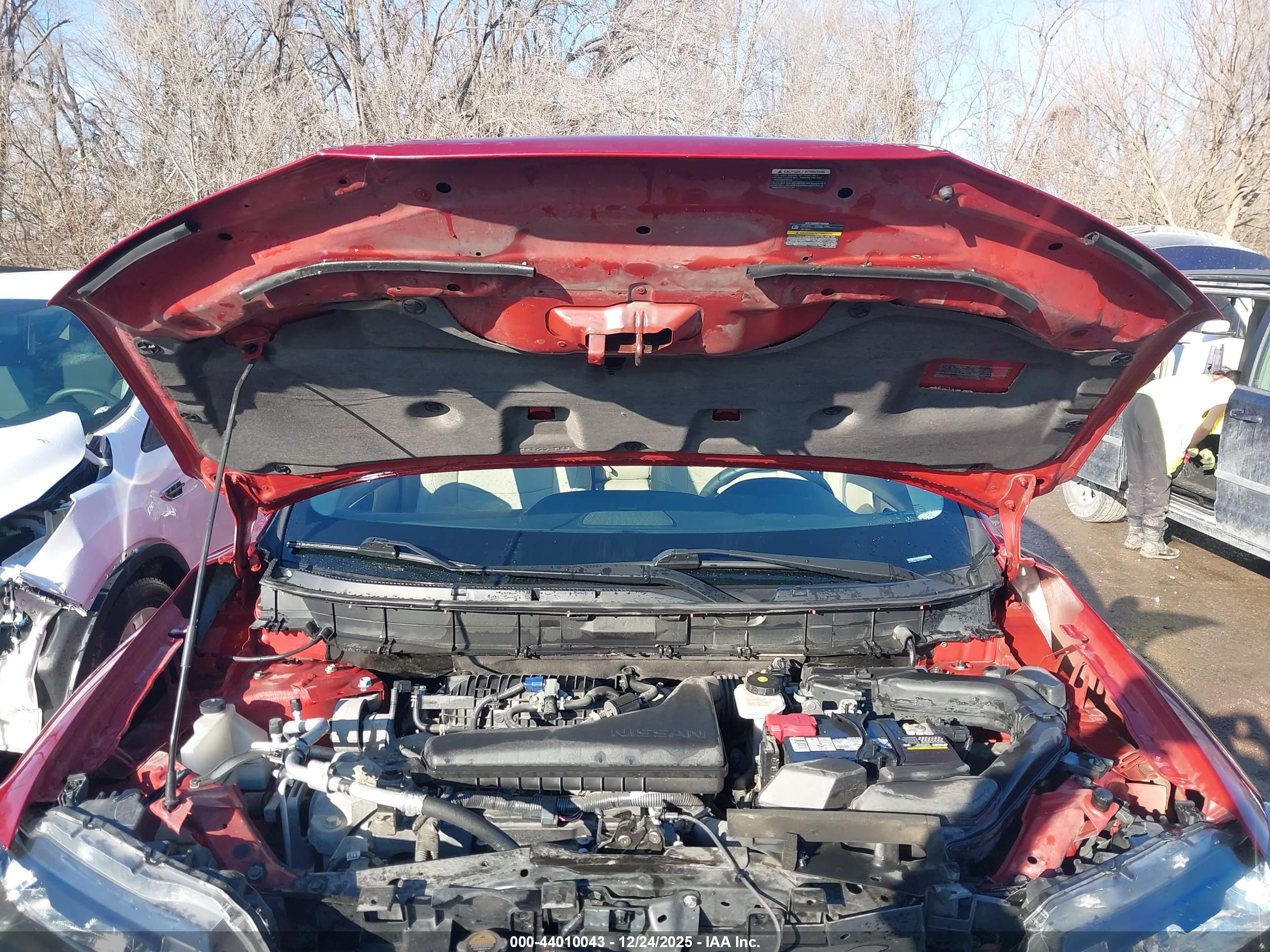 NISSAN ROGUE image 10