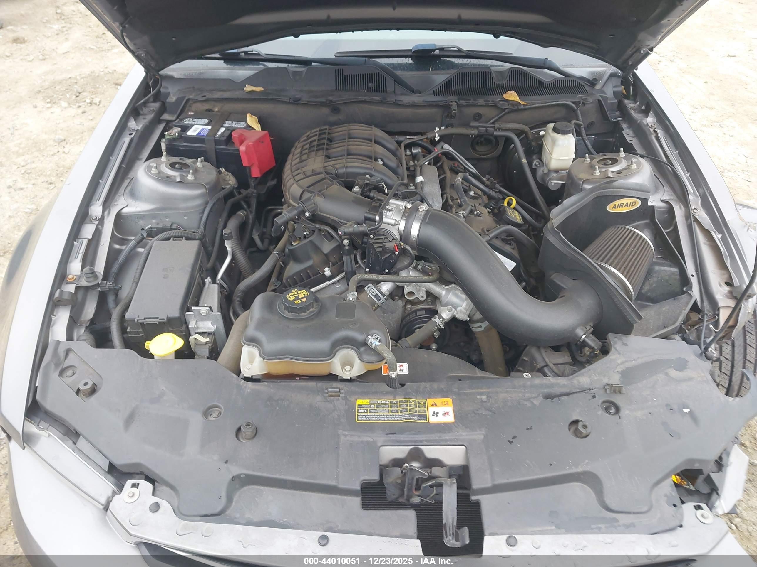 FORD MUSTANG image 10