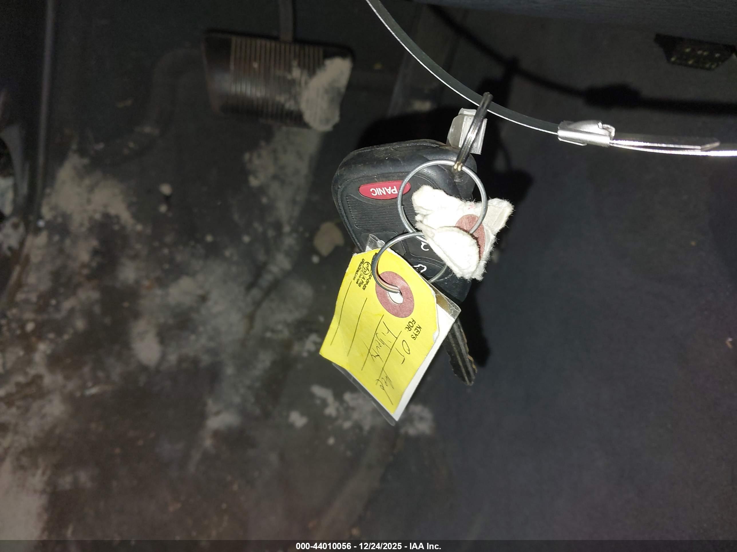 JEEP LIBERTY image 11